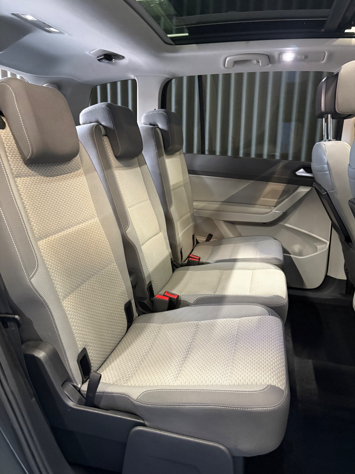 Used Volkswagen Touran 2017 for sale - 76426669: Photo 14