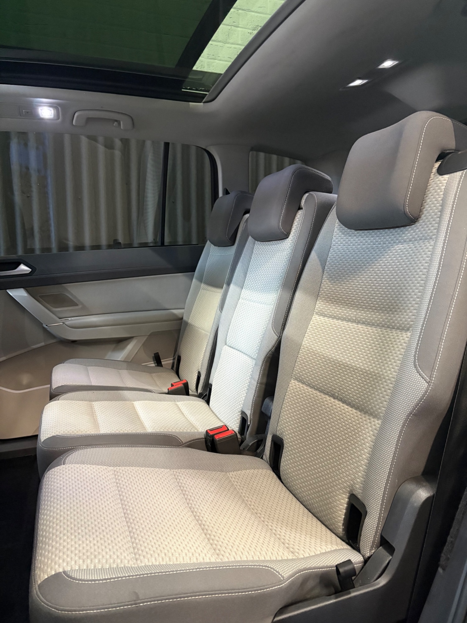 Used Volkswagen Touran 2017 for sale - 76426669: Photo 21