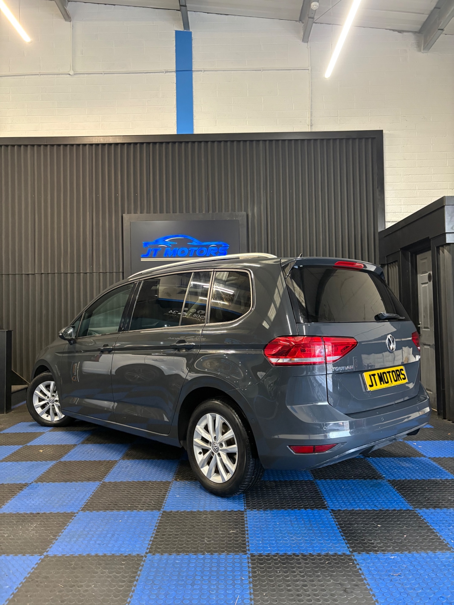 Used Volkswagen Touran 2017 for sale - 76426669: Photo 6