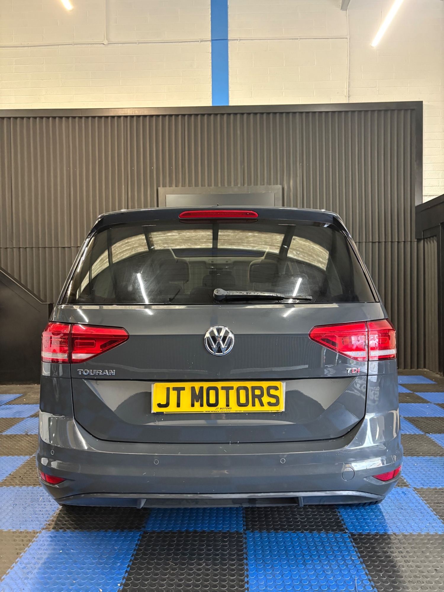 Used Volkswagen Touran 2017 for sale - 76426669: Photo 7