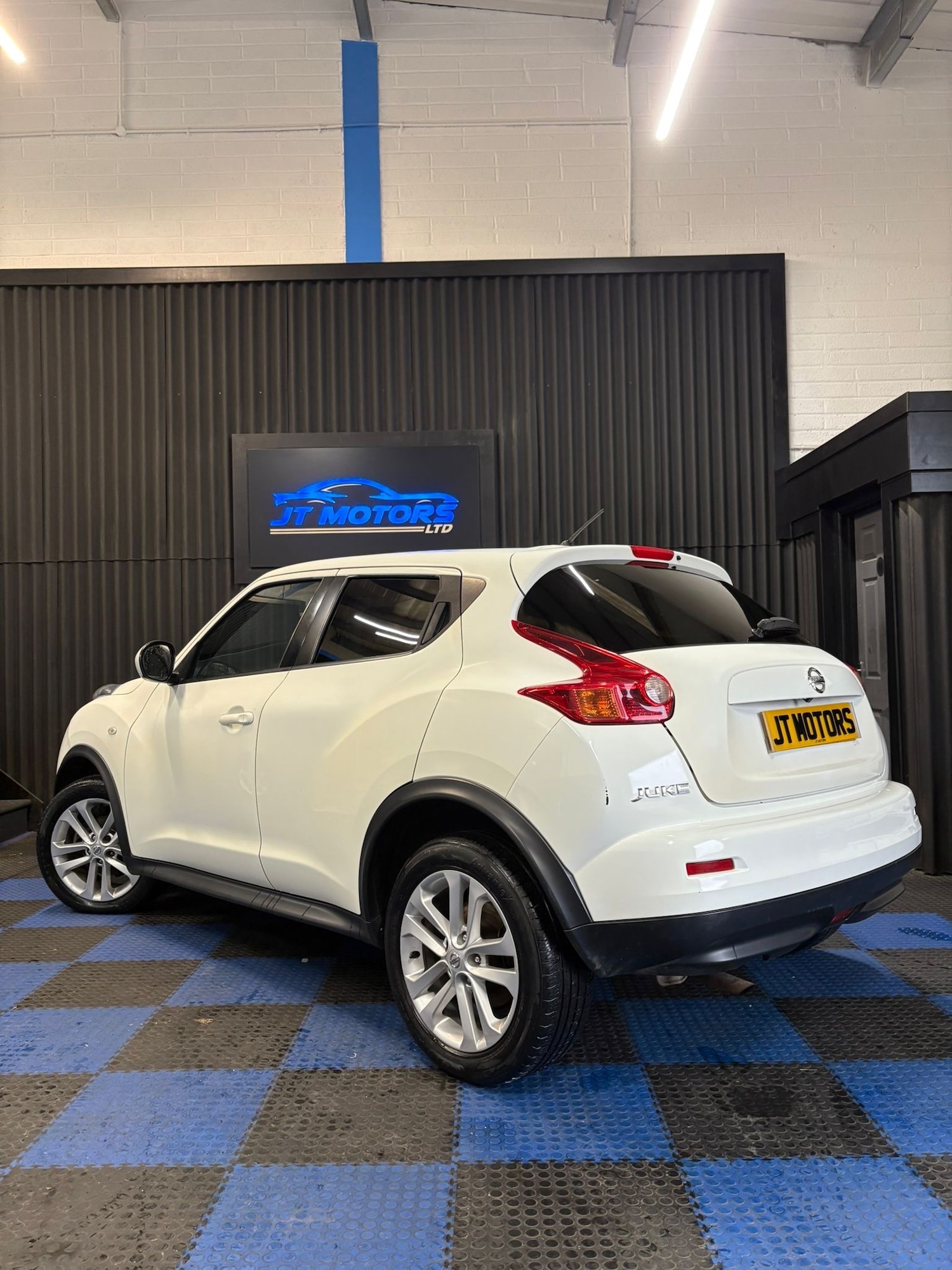 Used Nissan Juke 2012 for sale - 77200967: Photo 6
