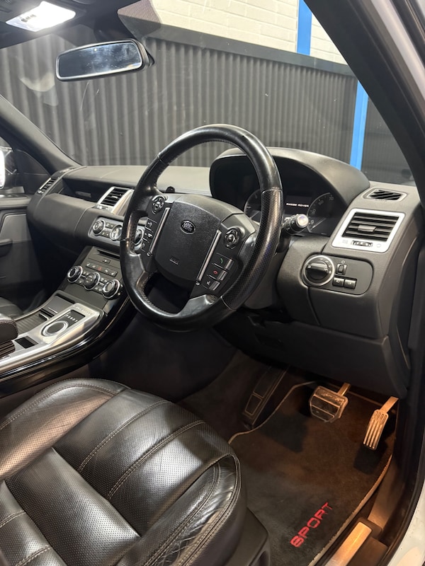 Used Land Rover Range Rover Sport 2012 for sale - 75695049: Photo 9