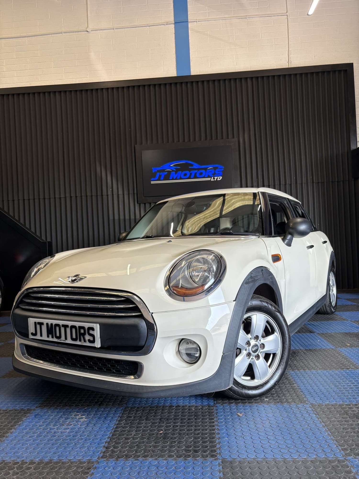 Used MINI Hatch 2015 for sale - 77745894: Photo 3