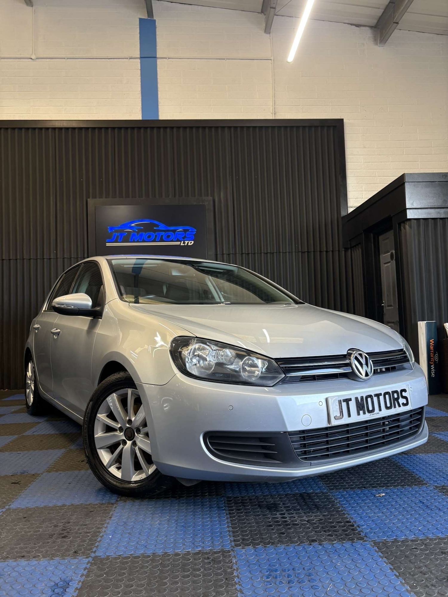 Used Volkswagen Golf 2012 for sale - 77729636: Photo 1