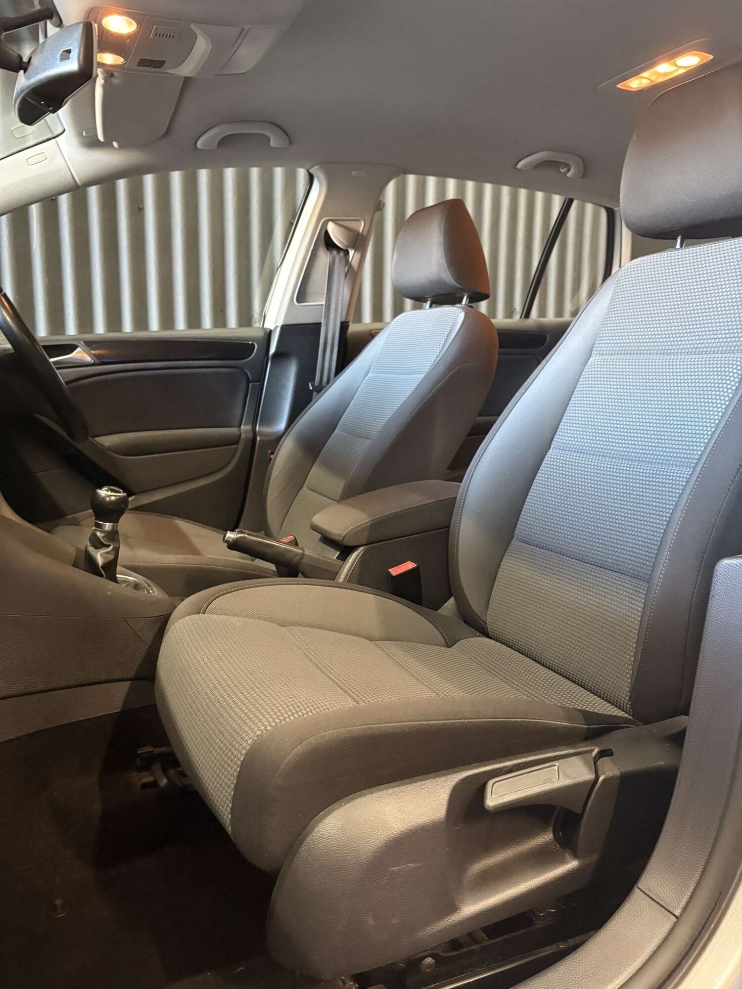 Used Volkswagen Golf 2012 for sale - 77729636: Photo 12