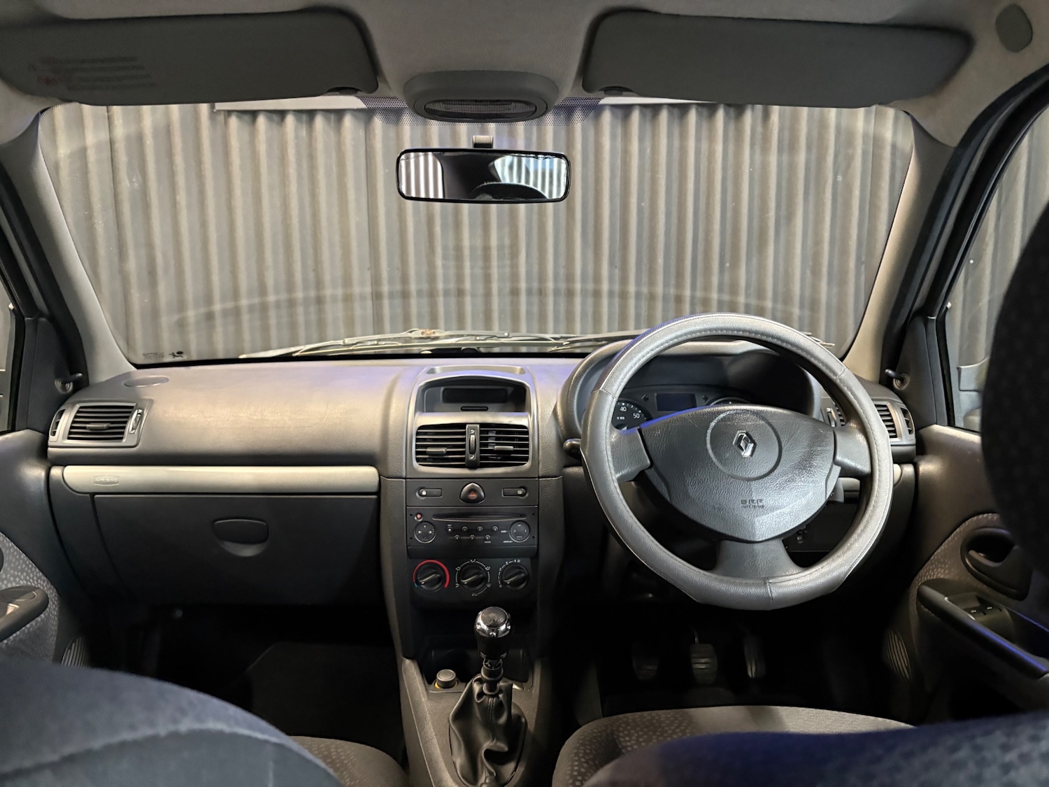 Used Renault Clio 2008 for sale - 76543080: Photo 17