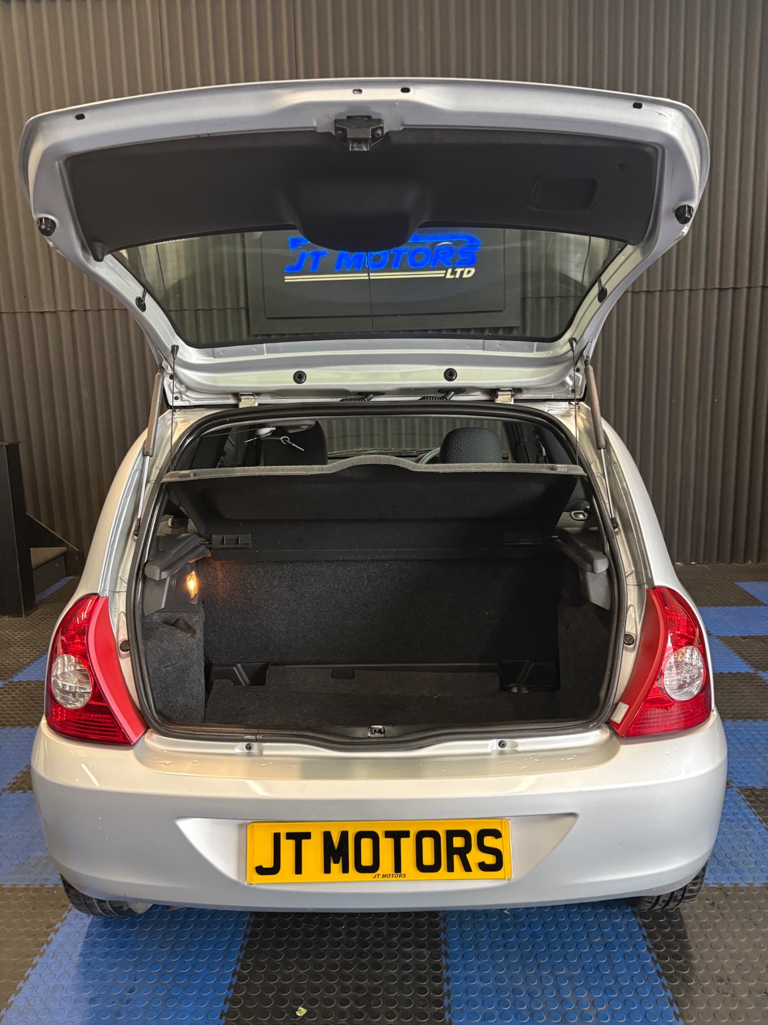 Used Renault Clio 2008 for sale - 76543080: Photo 18