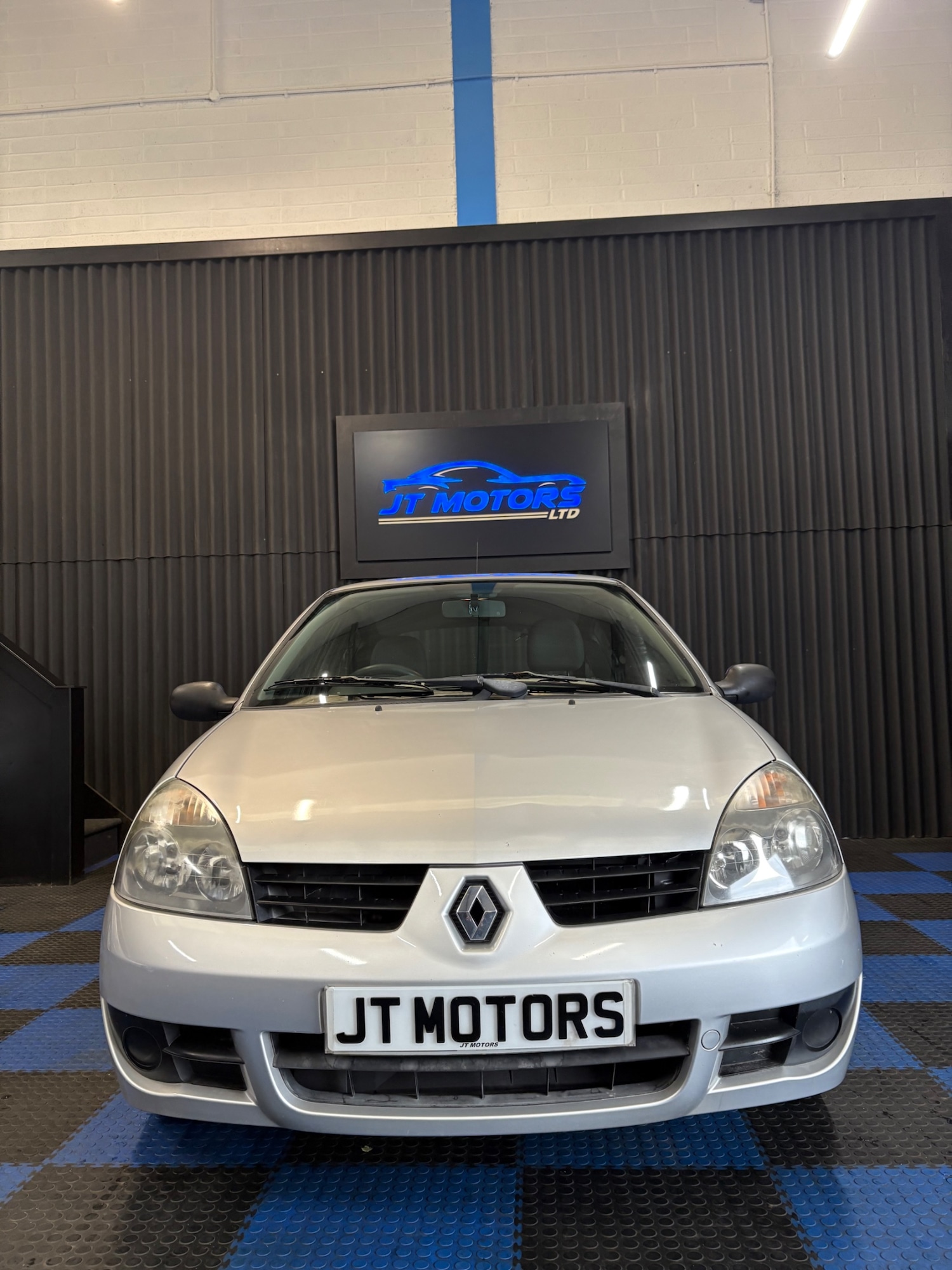 Used Renault Clio 2008 for sale - 76543080: Photo 2