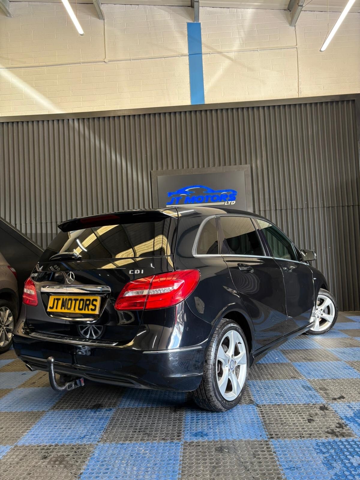 Used Mercedes-Benz B Class 2012 for sale - 77998480: Photo 8