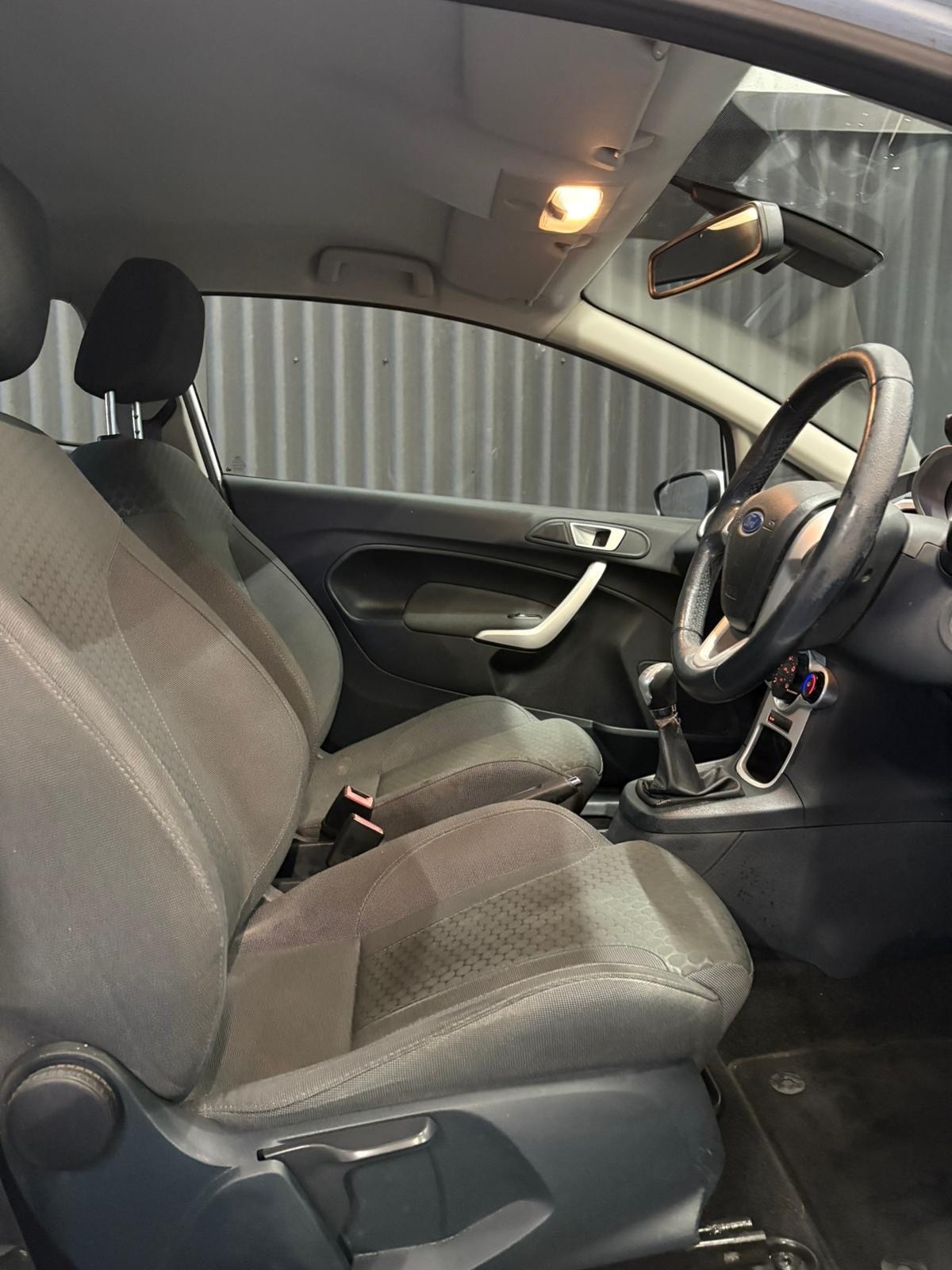 Used Ford Fiesta 2011 for sale - 76560093: Photo 10