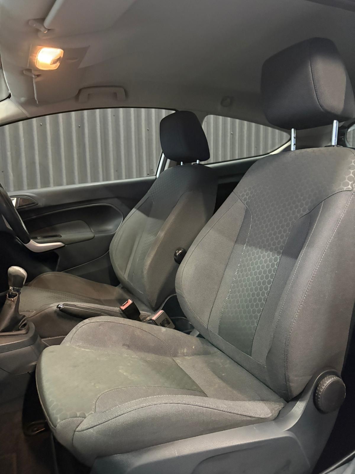 Used Ford Fiesta 2011 for sale - 76560093: Photo 12