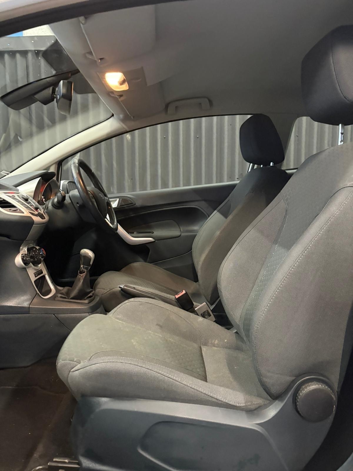 Used Ford Fiesta 2011 for sale - 76560093: Photo 13