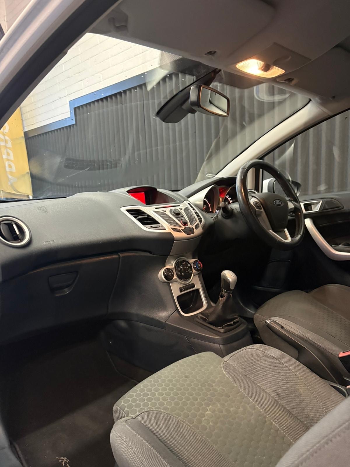 Used Ford Fiesta 2011 for sale - 76560093: Photo 14