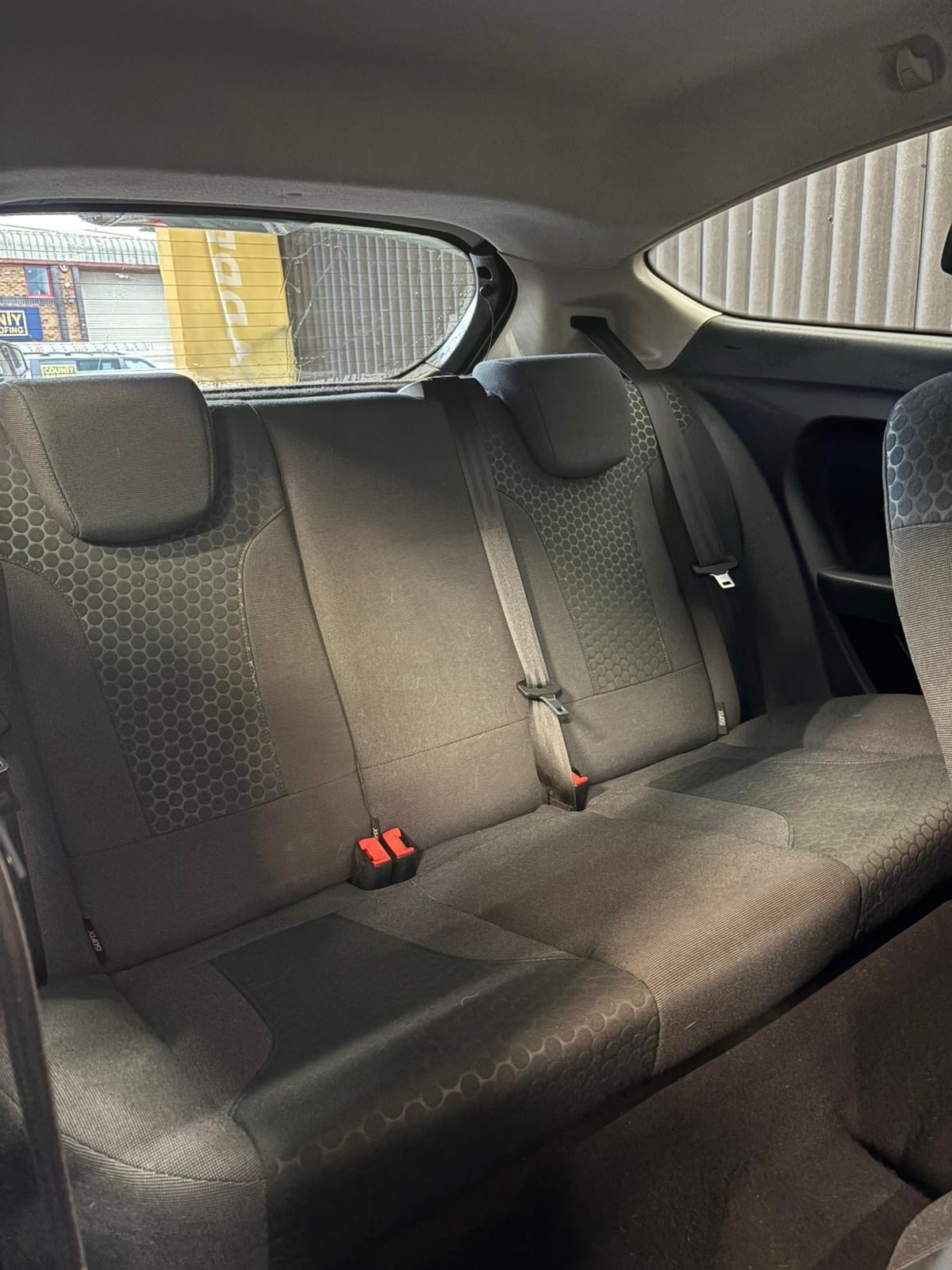 Used Ford Fiesta 2011 for sale - 76560093: Photo 15