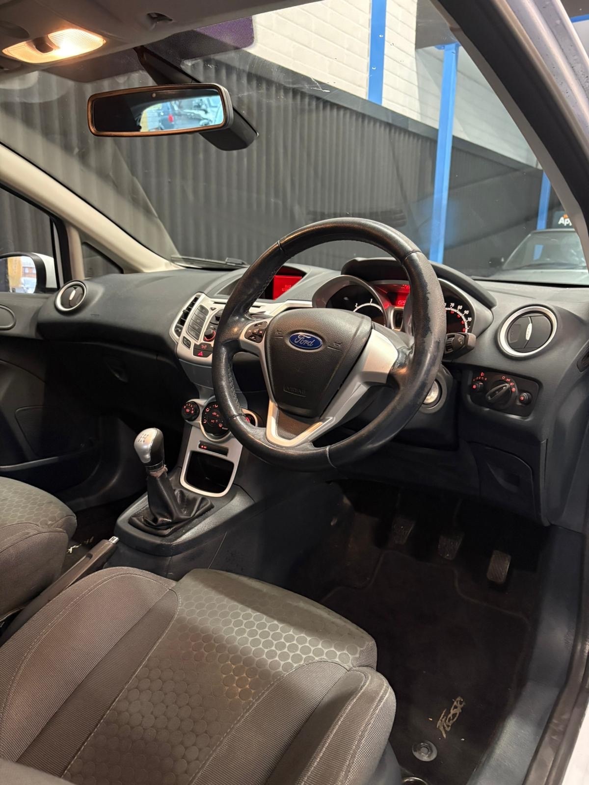 Used Ford Fiesta 2011 for sale - 76560093: Photo 9