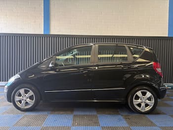 Used Mercedes-Benz A-Class 2011 for sale - 79656985: Photo