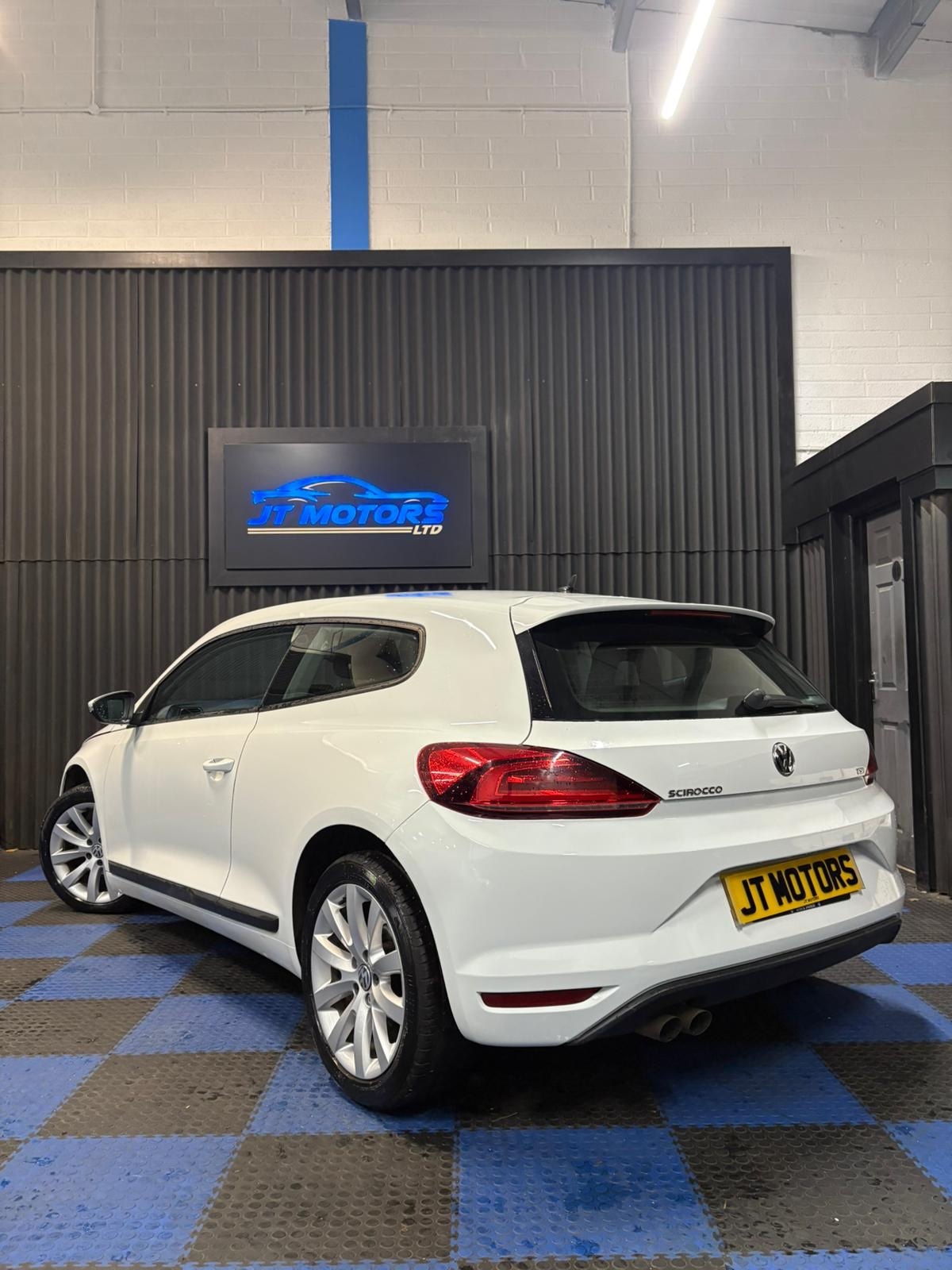 Used Volkswagen Scirocco 2016 for sale - 77118883: Photo 6