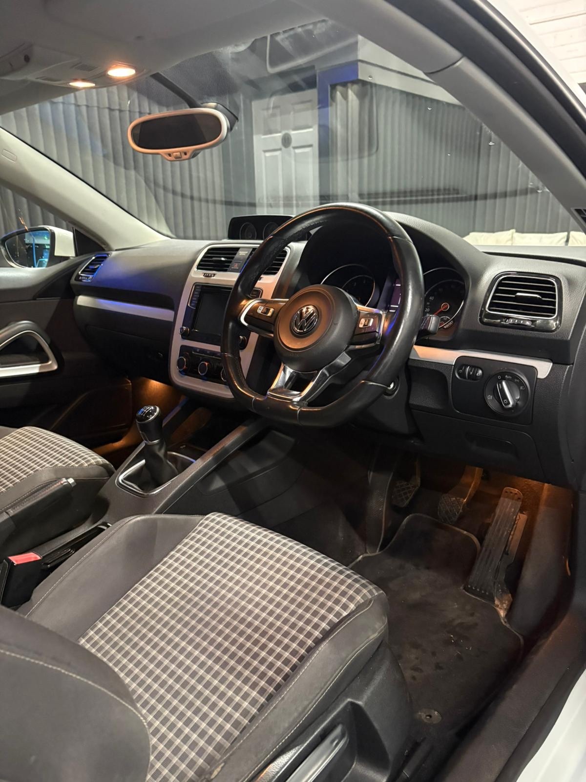 Used Volkswagen Scirocco 2016 for sale - 77118883: Photo 9