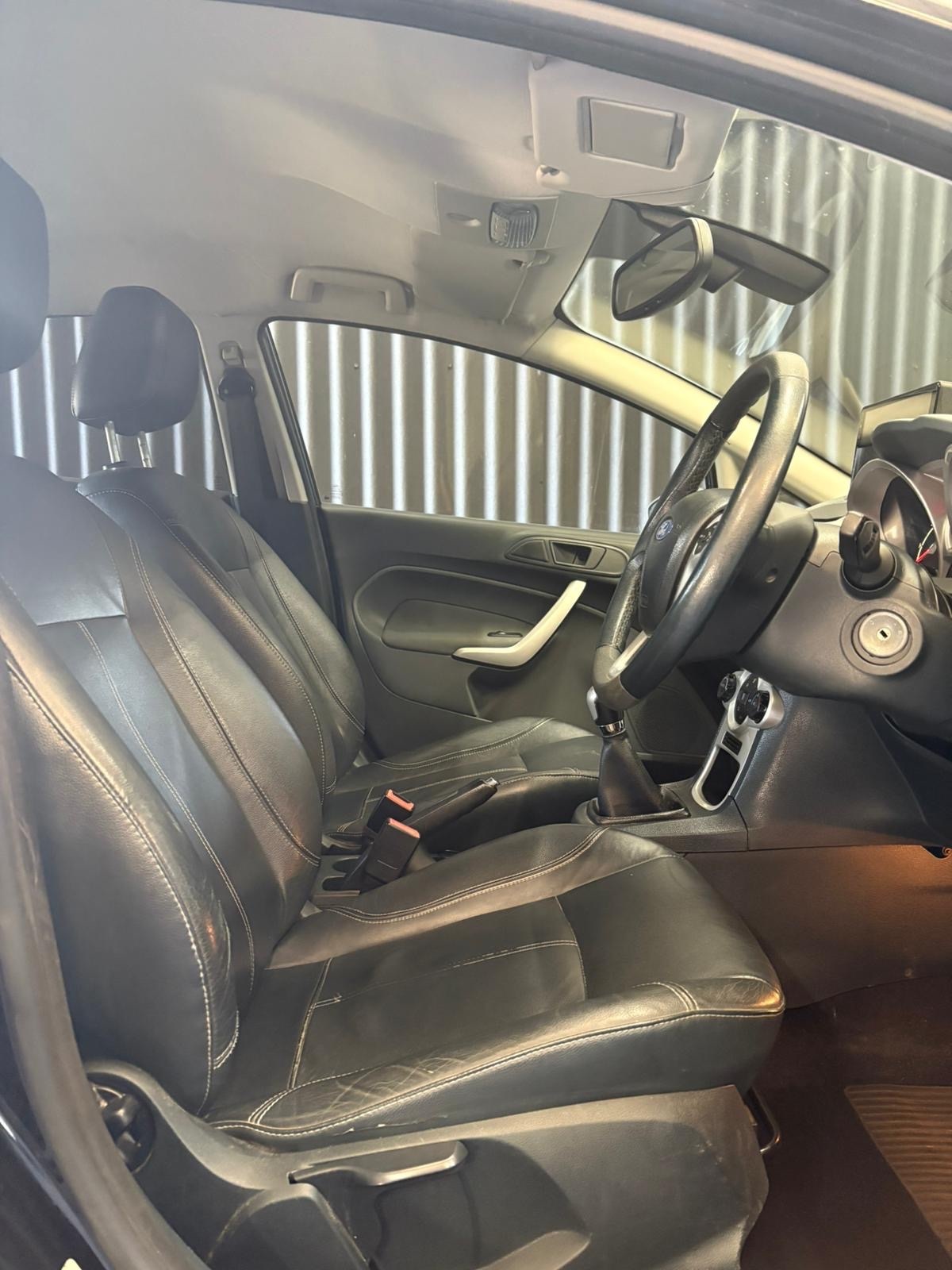 Used Ford Fiesta 2009 for sale - 76397264: Photo 10