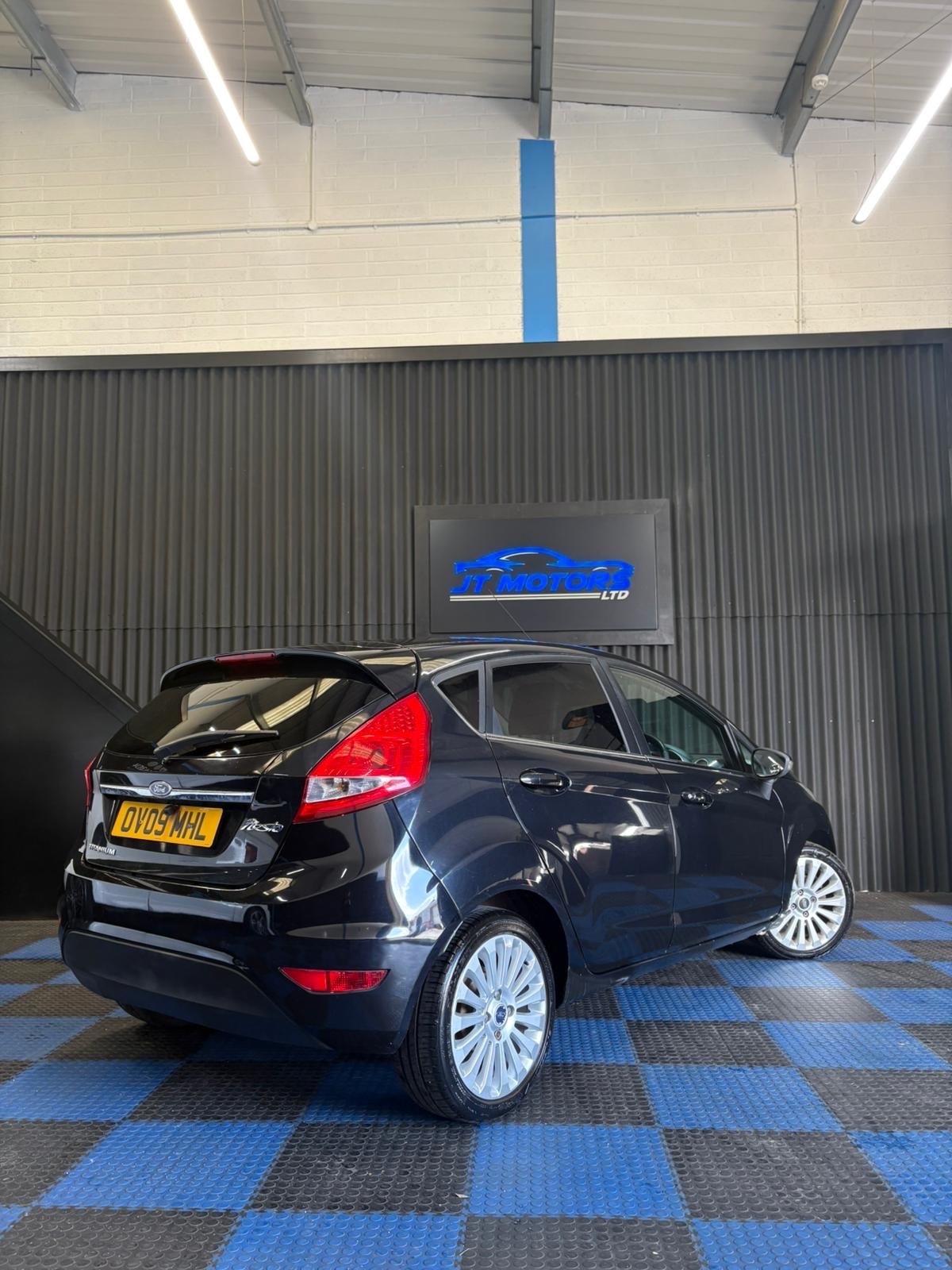 Used Ford Fiesta 2009 for sale - 76397264: Photo 8