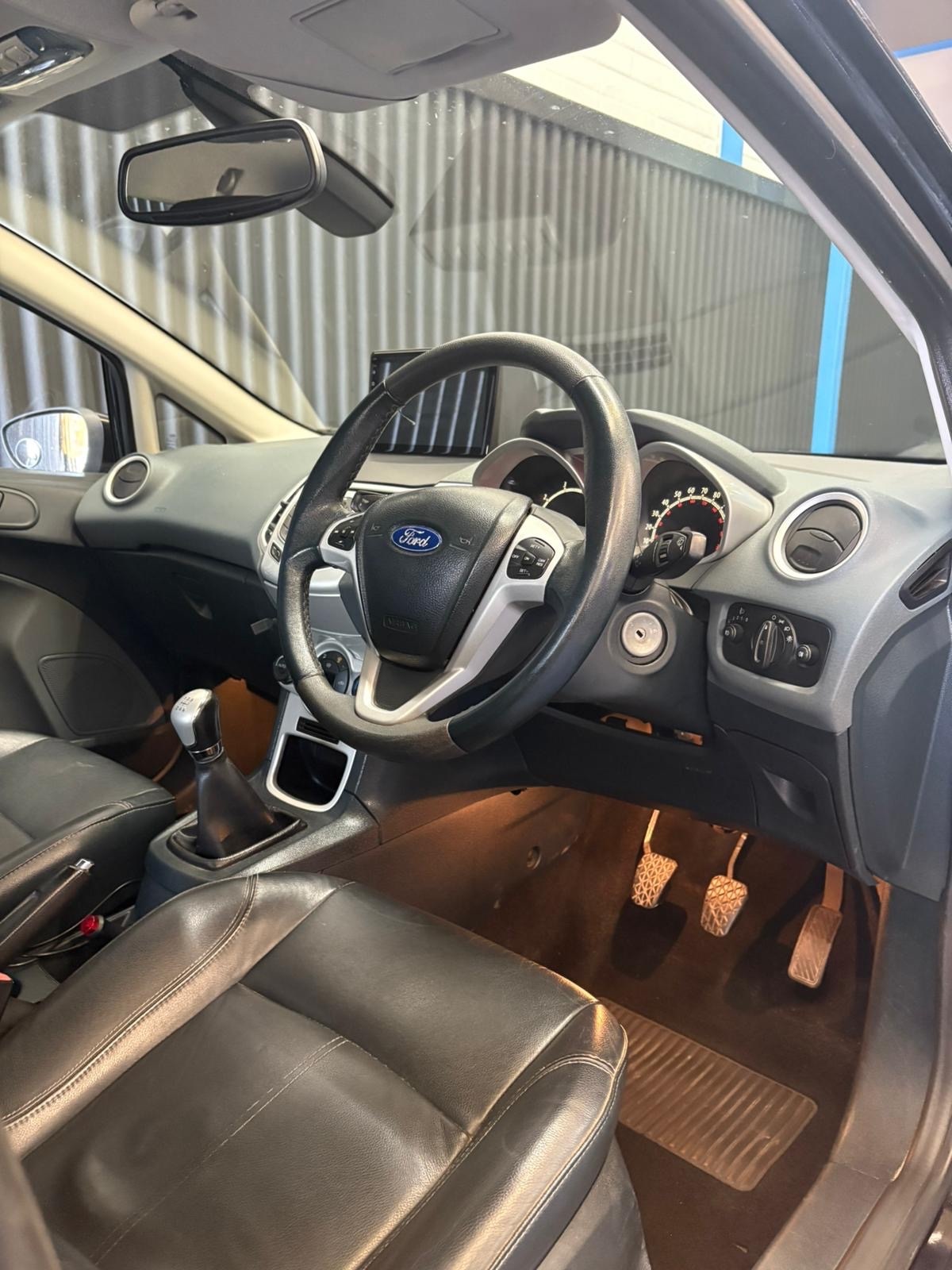 Used Ford Fiesta 2009 for sale - 76397264: Photo 9