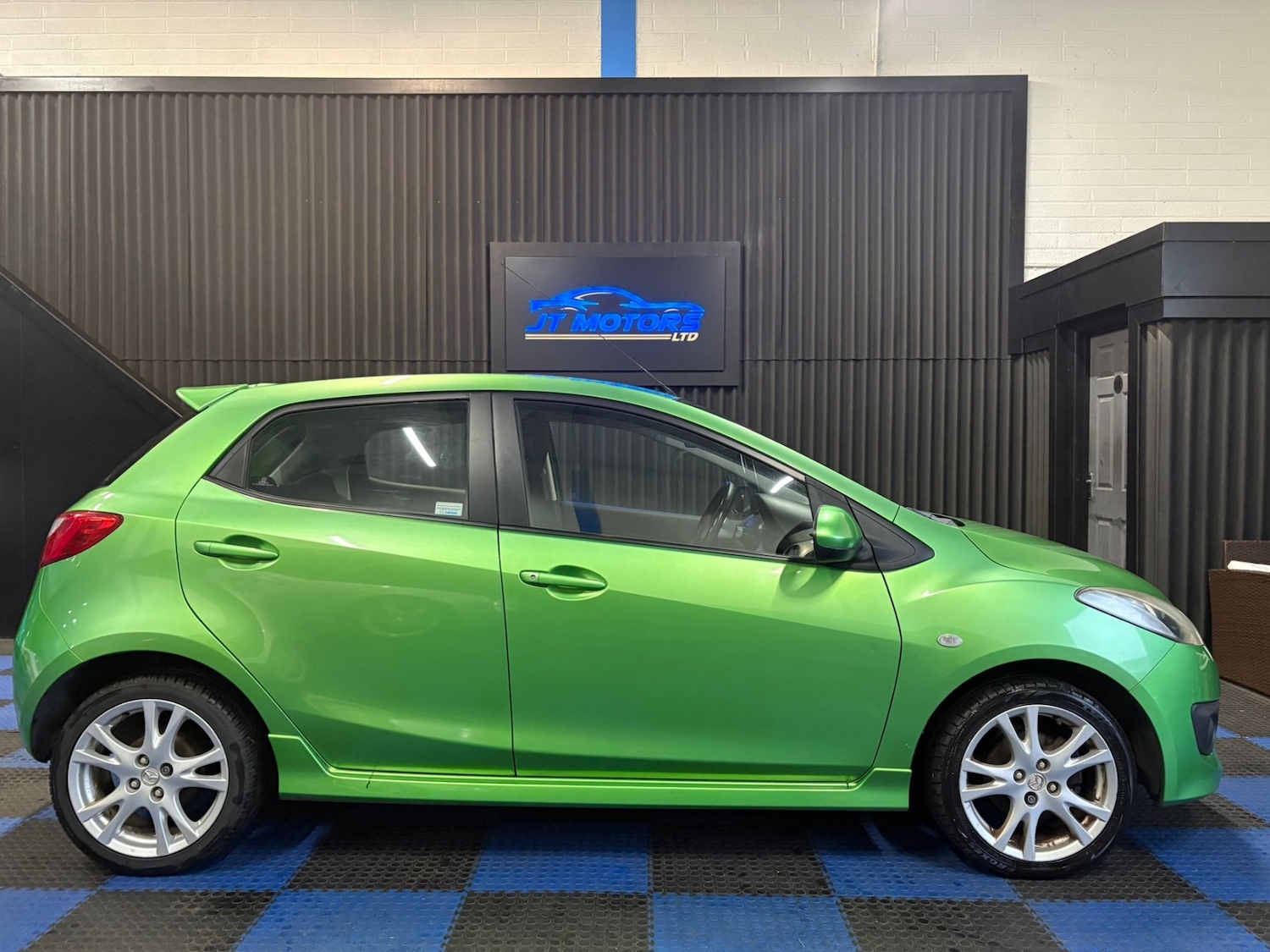 Used Mazda Mazda2 2008 for sale - 77118900: Photo 4