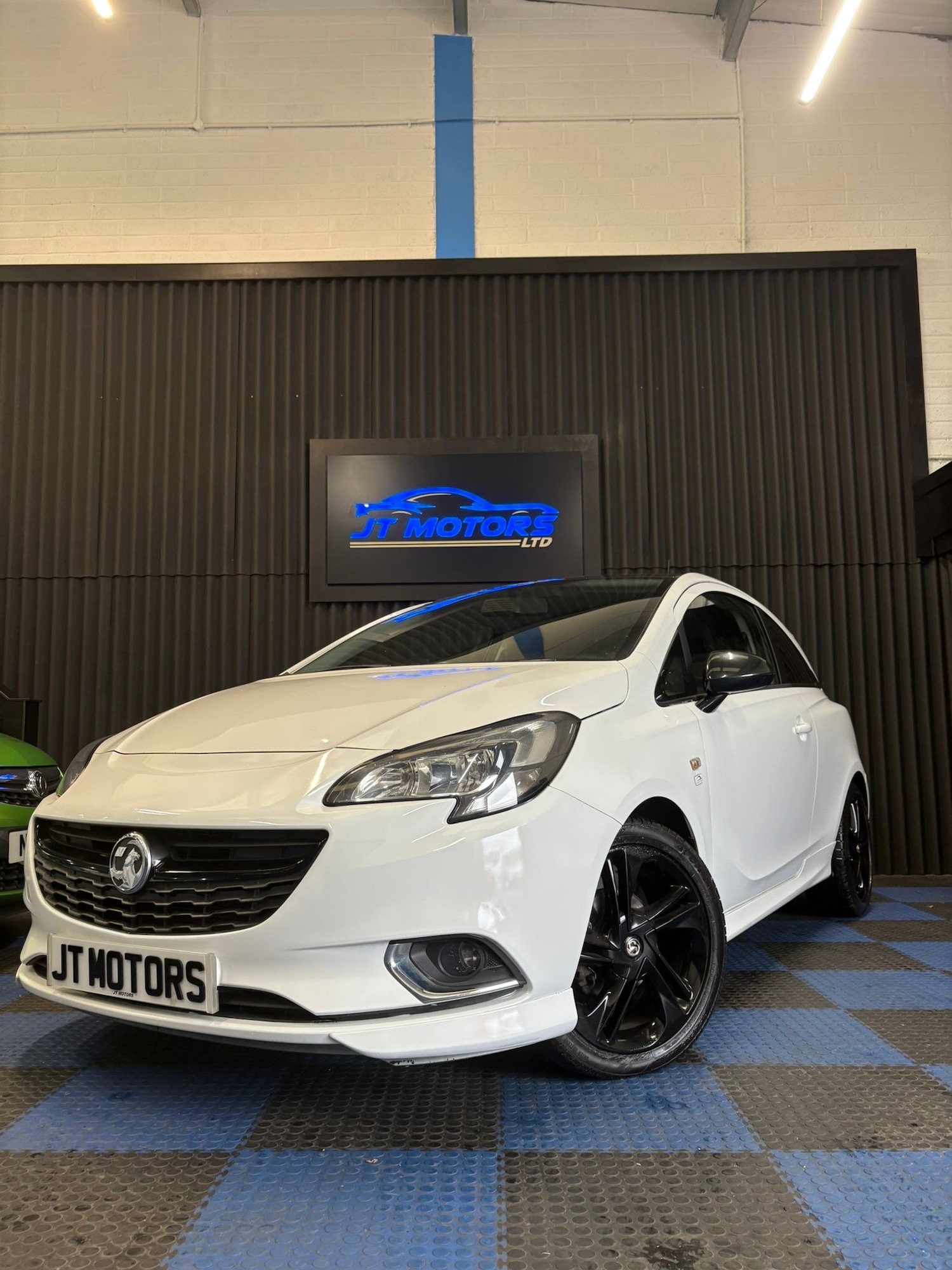 Used Vauxhall Corsa 2015 for sale - 76831250: Photo 3