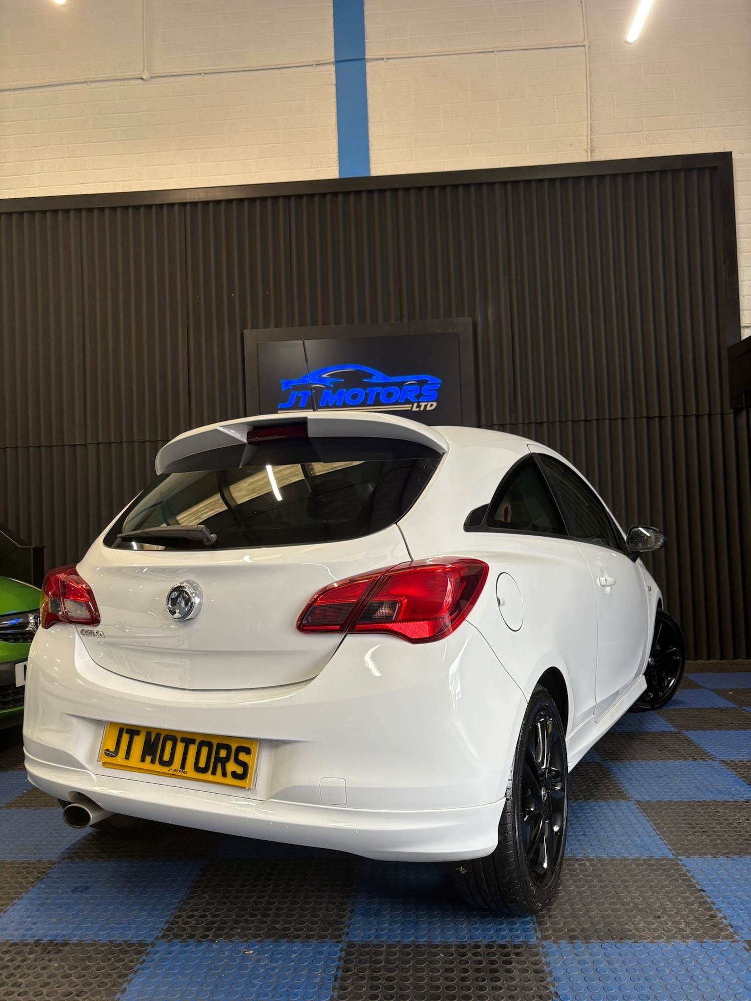Used Vauxhall Corsa 2015 for sale - 76831250: Photo 6