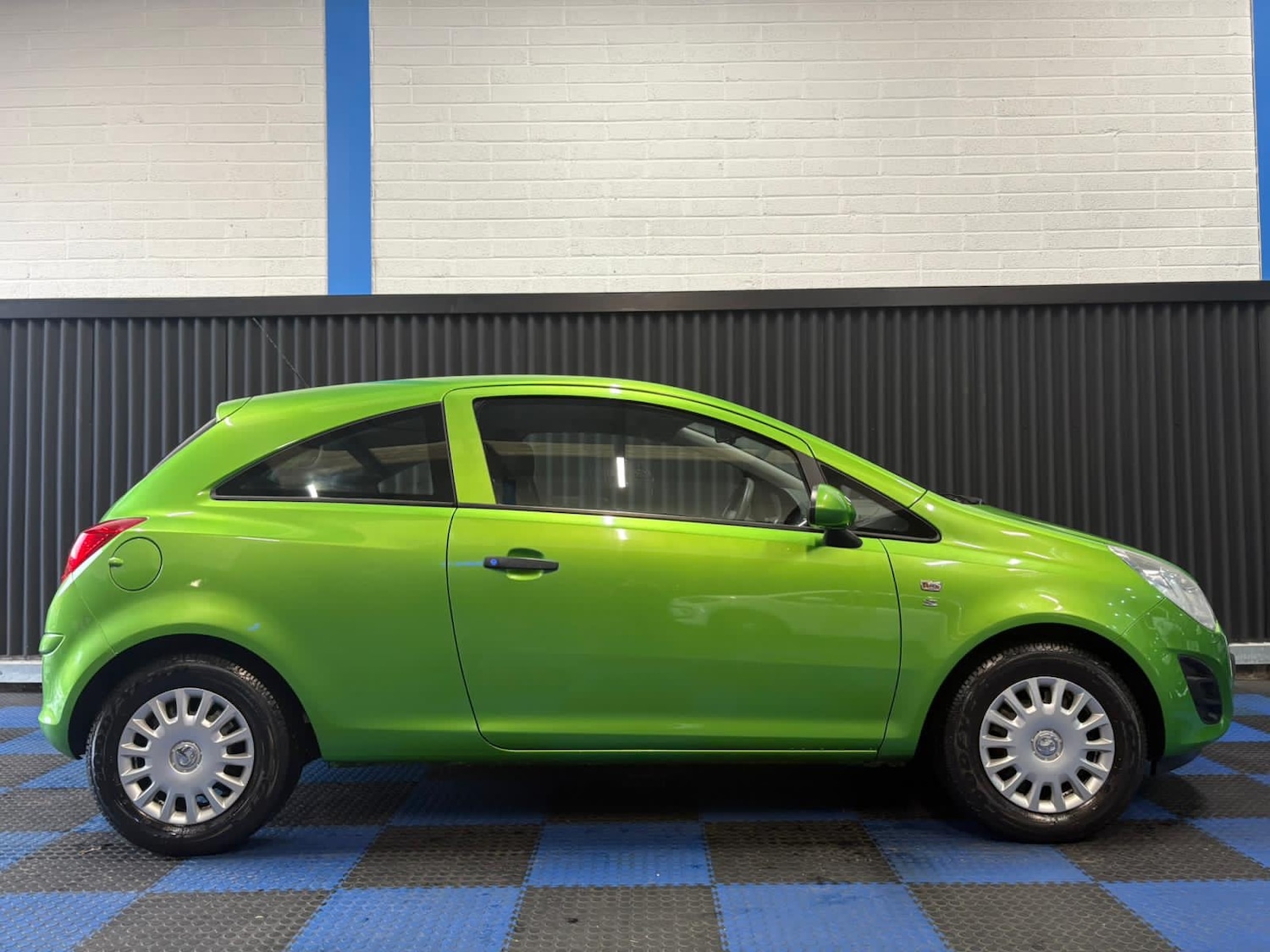 Used Vauxhall Corsa 2013 for sale - 76740801: Photo 5