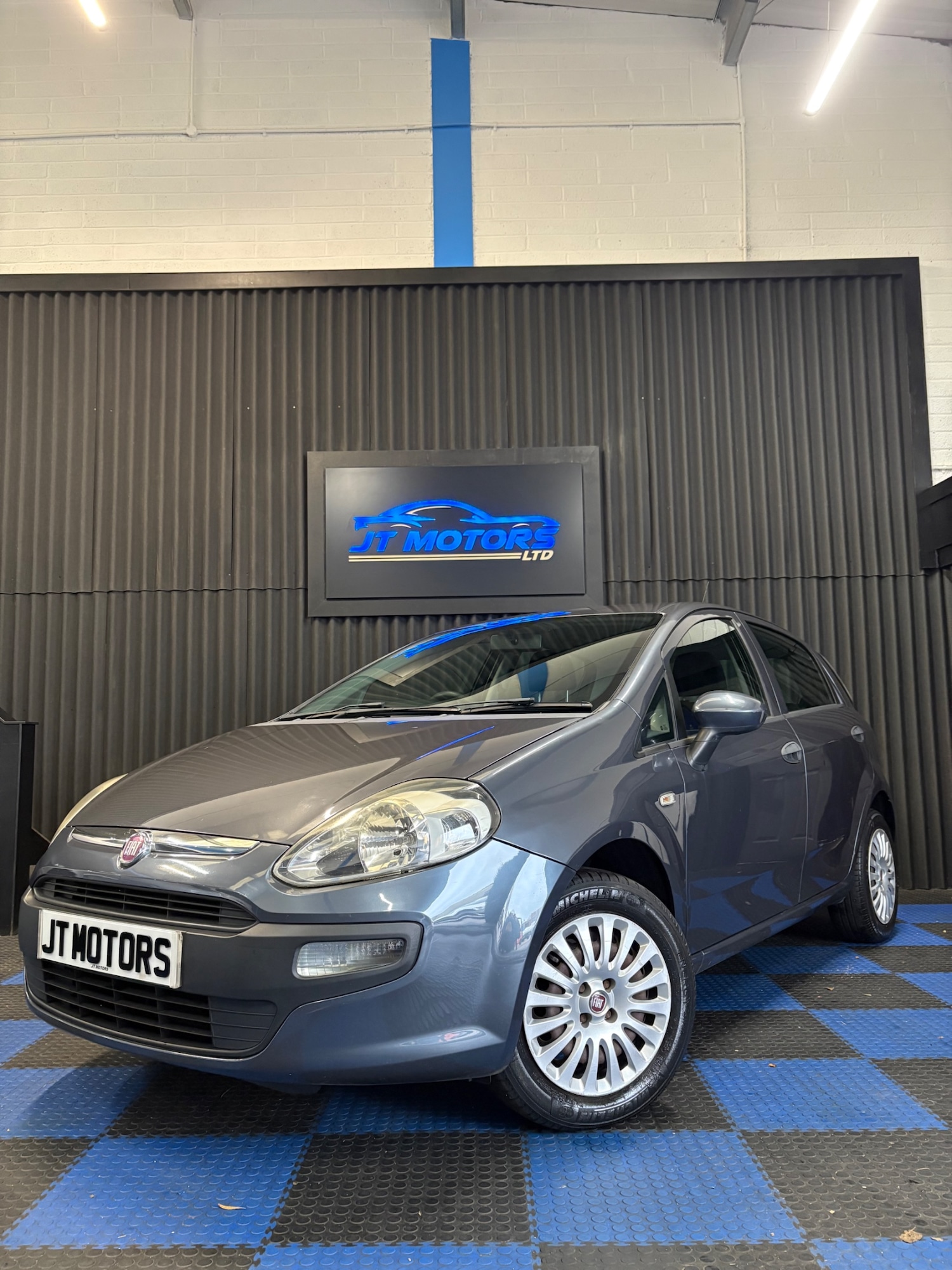 Used Fiat Punto Evo 2010 for sale - 76505537: Photo 3