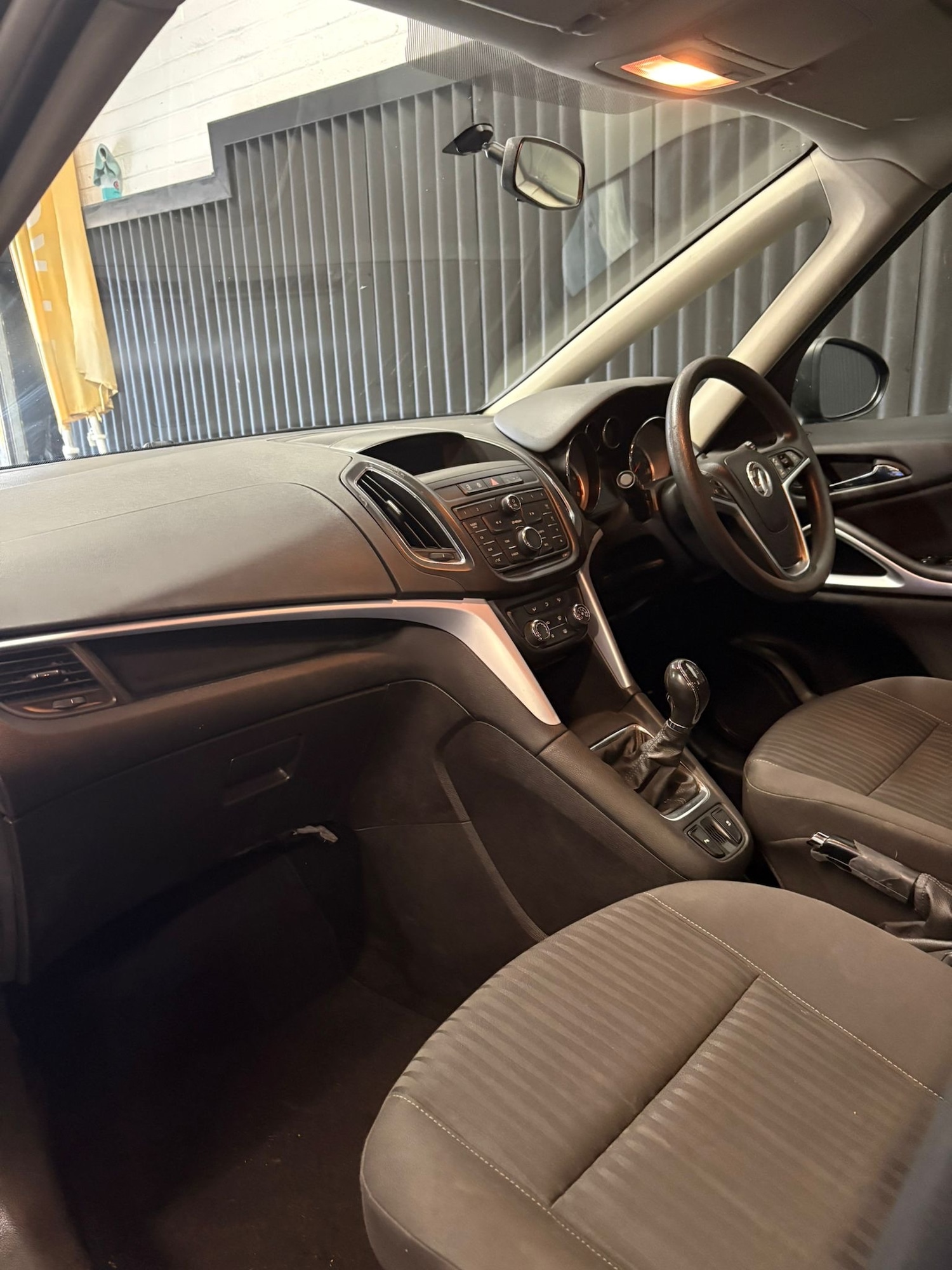 Used Vauxhall Zafira 2015 for sale - 77462288: Photo 14