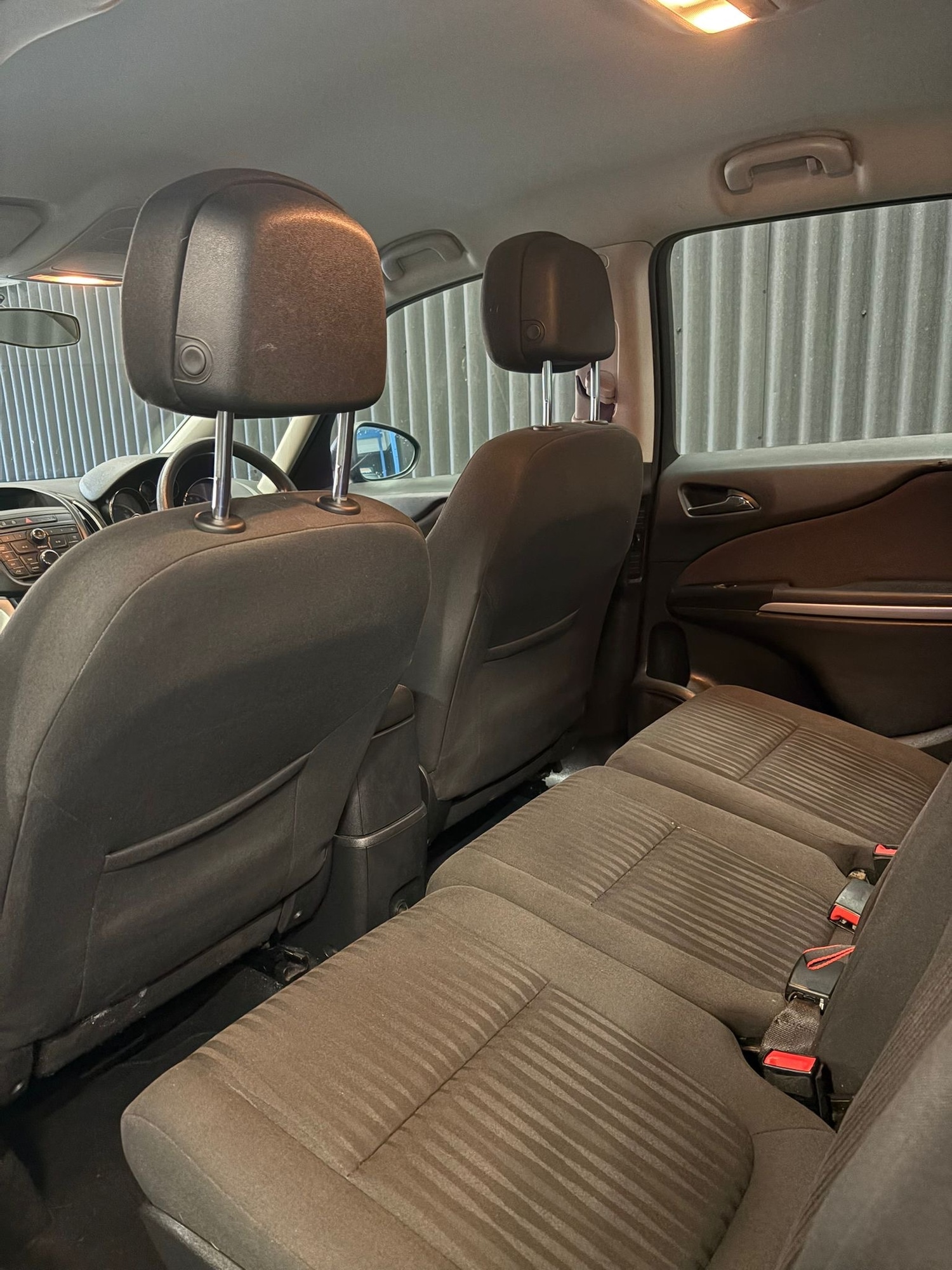 Used Vauxhall Zafira 2015 for sale - 77462288: Photo 17