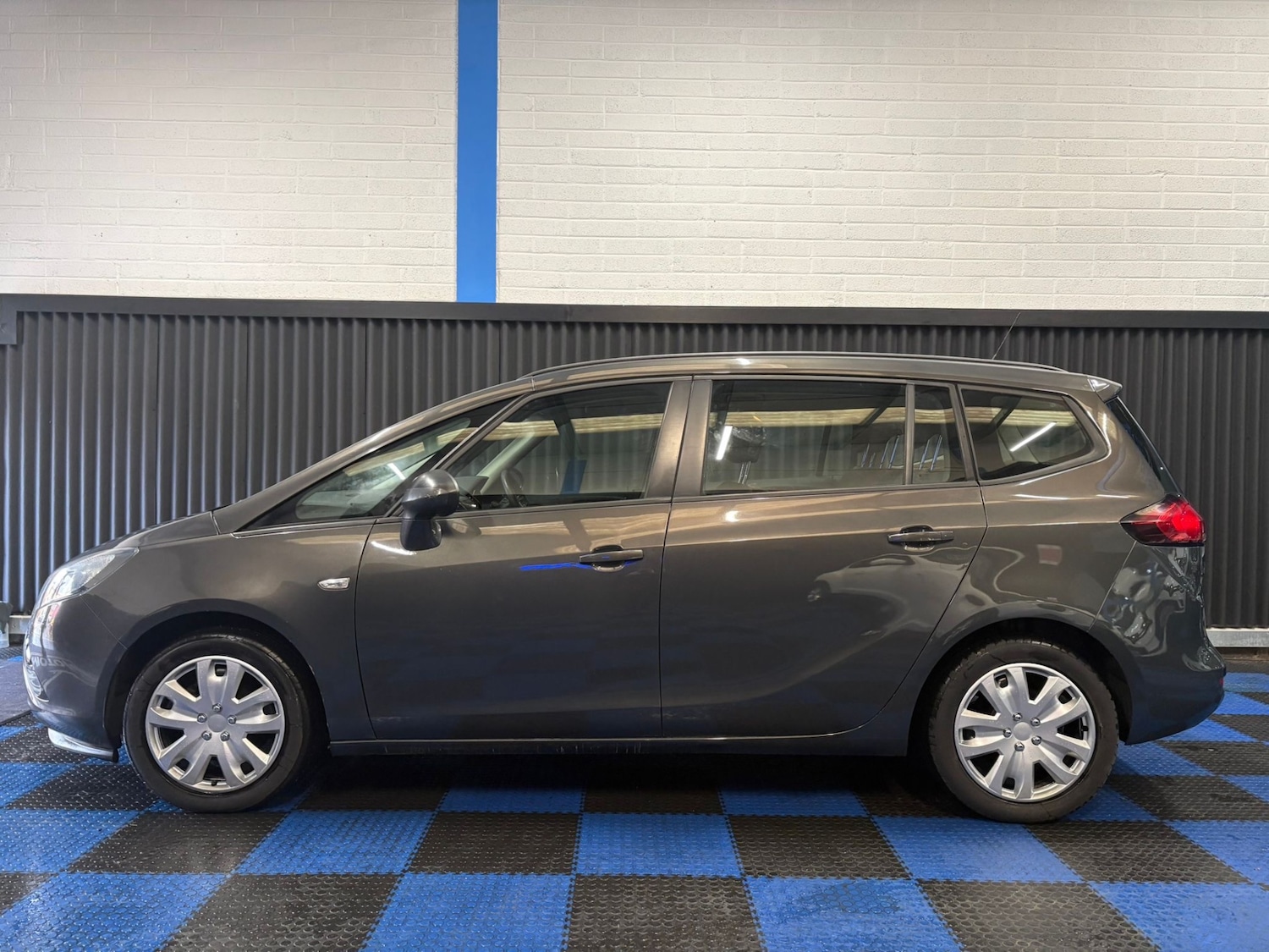 Used Vauxhall Zafira 2015 for sale - 77462288: Photo 5