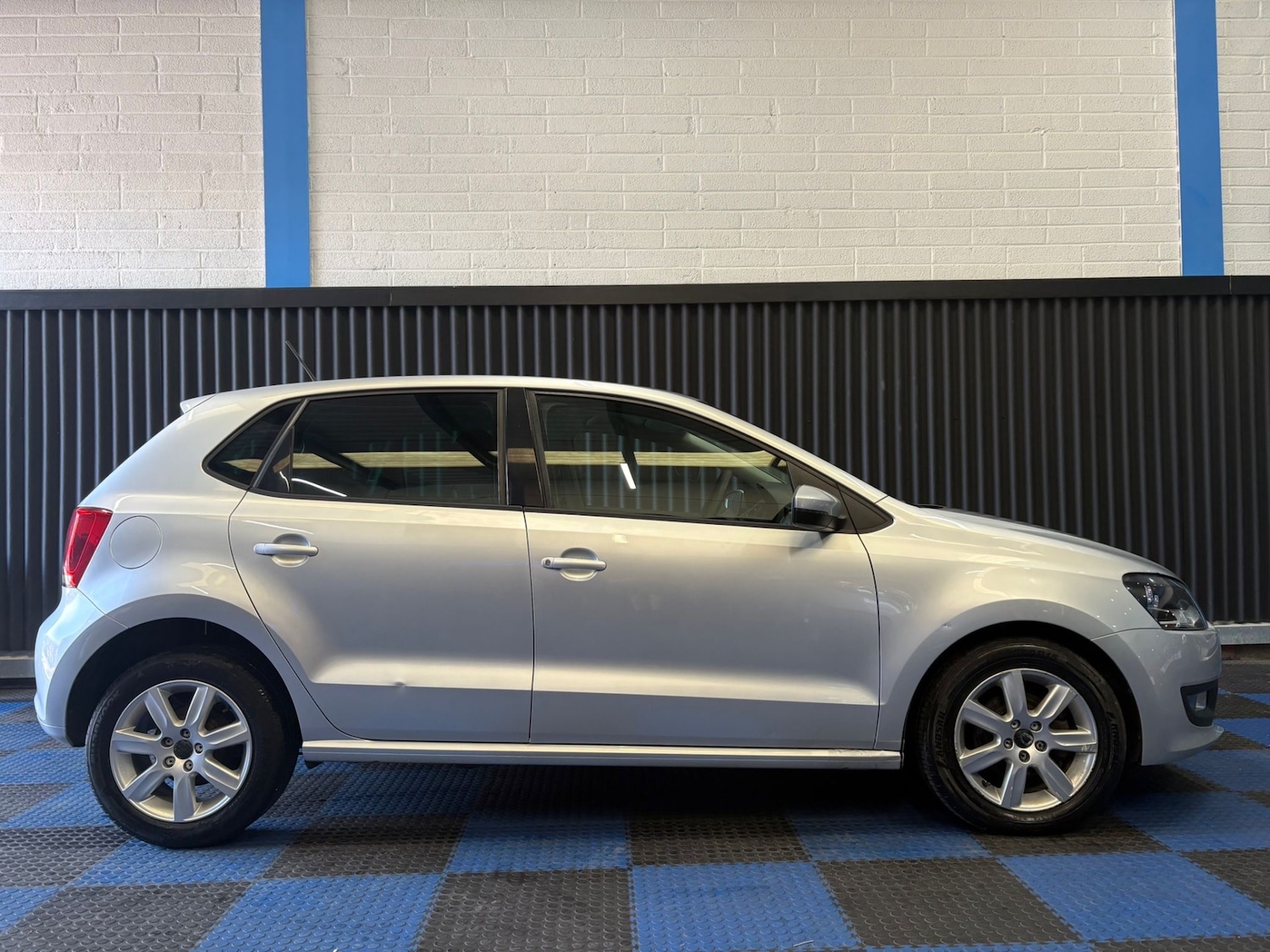 Used Volkswagen Polo 2011 for sale - 78167949: Photo 4
