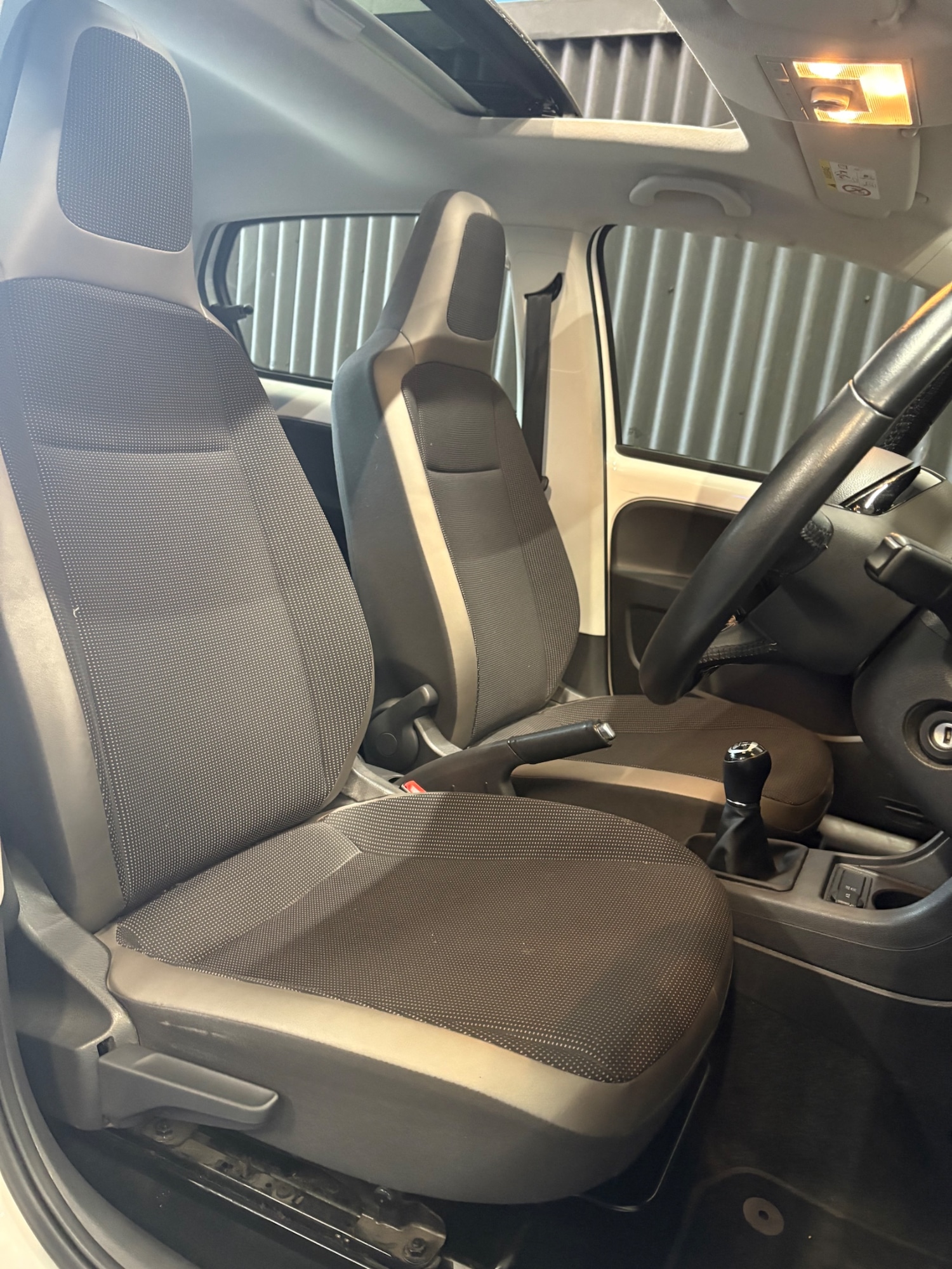 Used Volkswagen up! 2014 for sale - 76404524: Photo 10