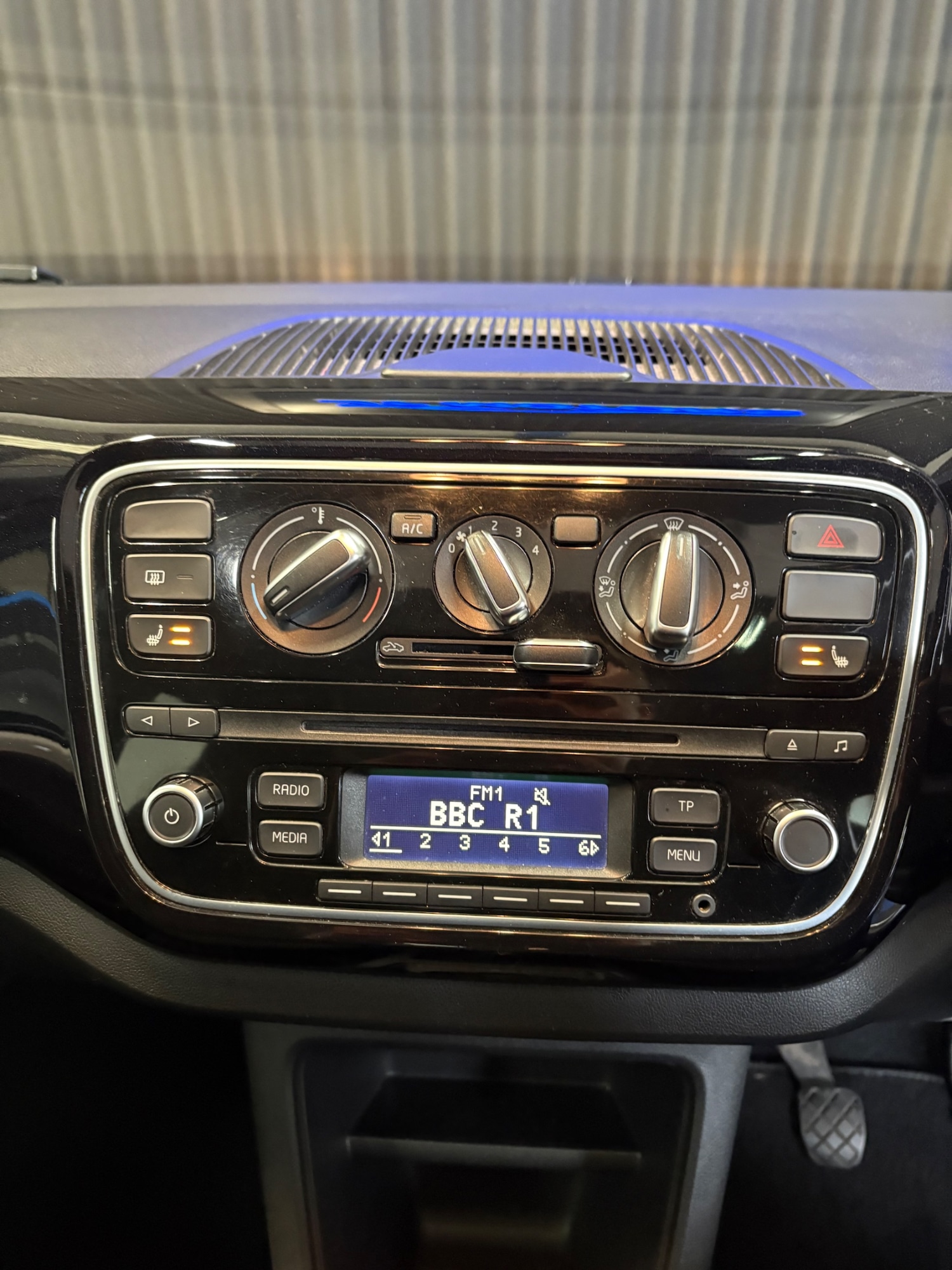 Used Volkswagen up! 2014 for sale - 76404524: Photo 19