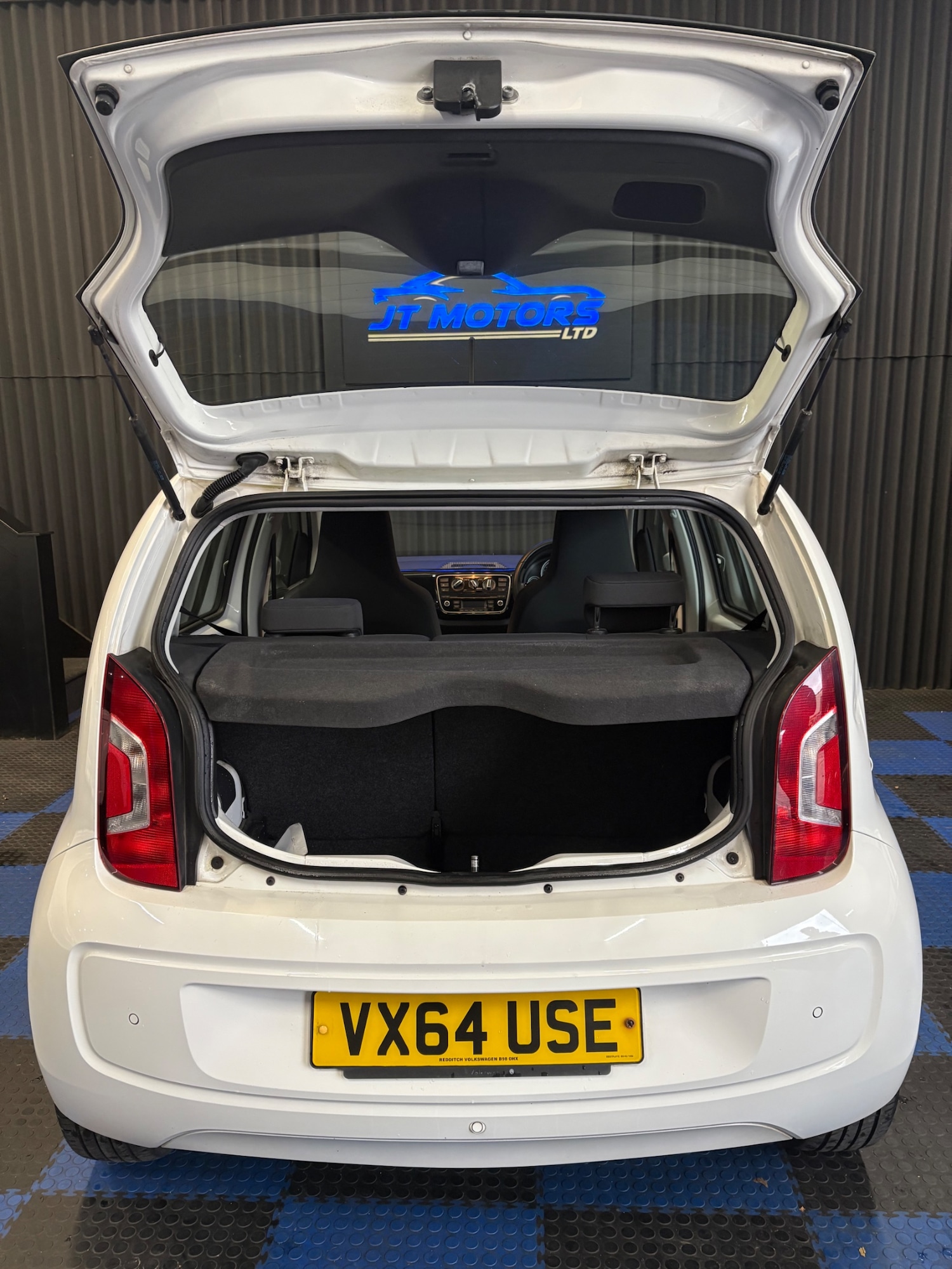 Used Volkswagen up! 2014 for sale - 76404524: Photo 21