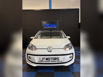 Used Volkswagen up! 2014 for sale - 76404524: Photo