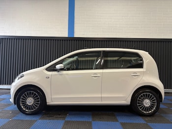 Used Volkswagen up! 2014 for sale - 76404524: Photo