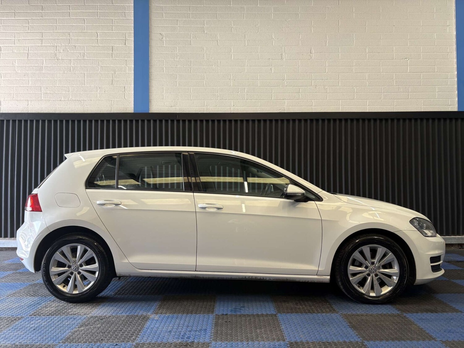 Used Volkswagen Golf 2013 for sale - 77962490: Photo 4