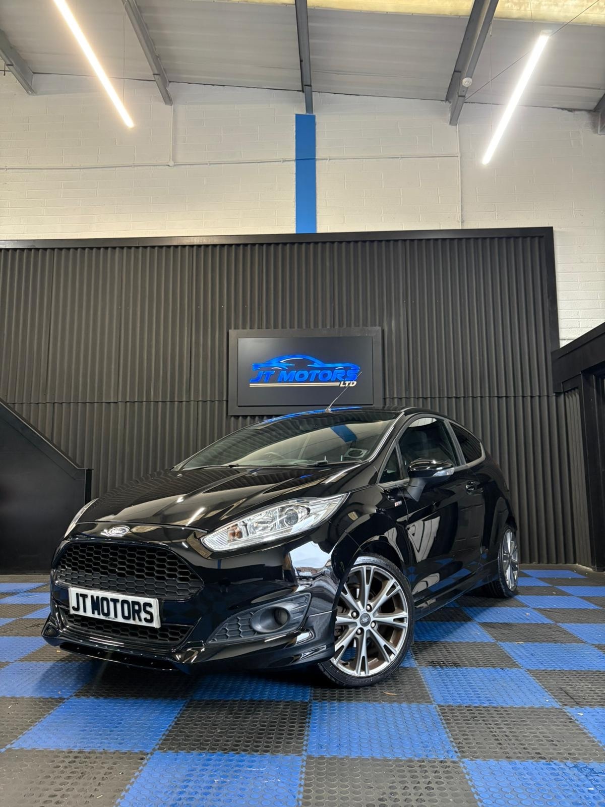 Used Ford Fiesta 2017 for sale - 76426326: Photo 3