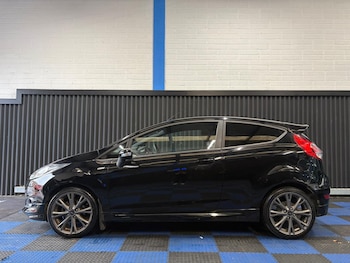 Used Ford Fiesta 2017 for sale - 76426326: Photo