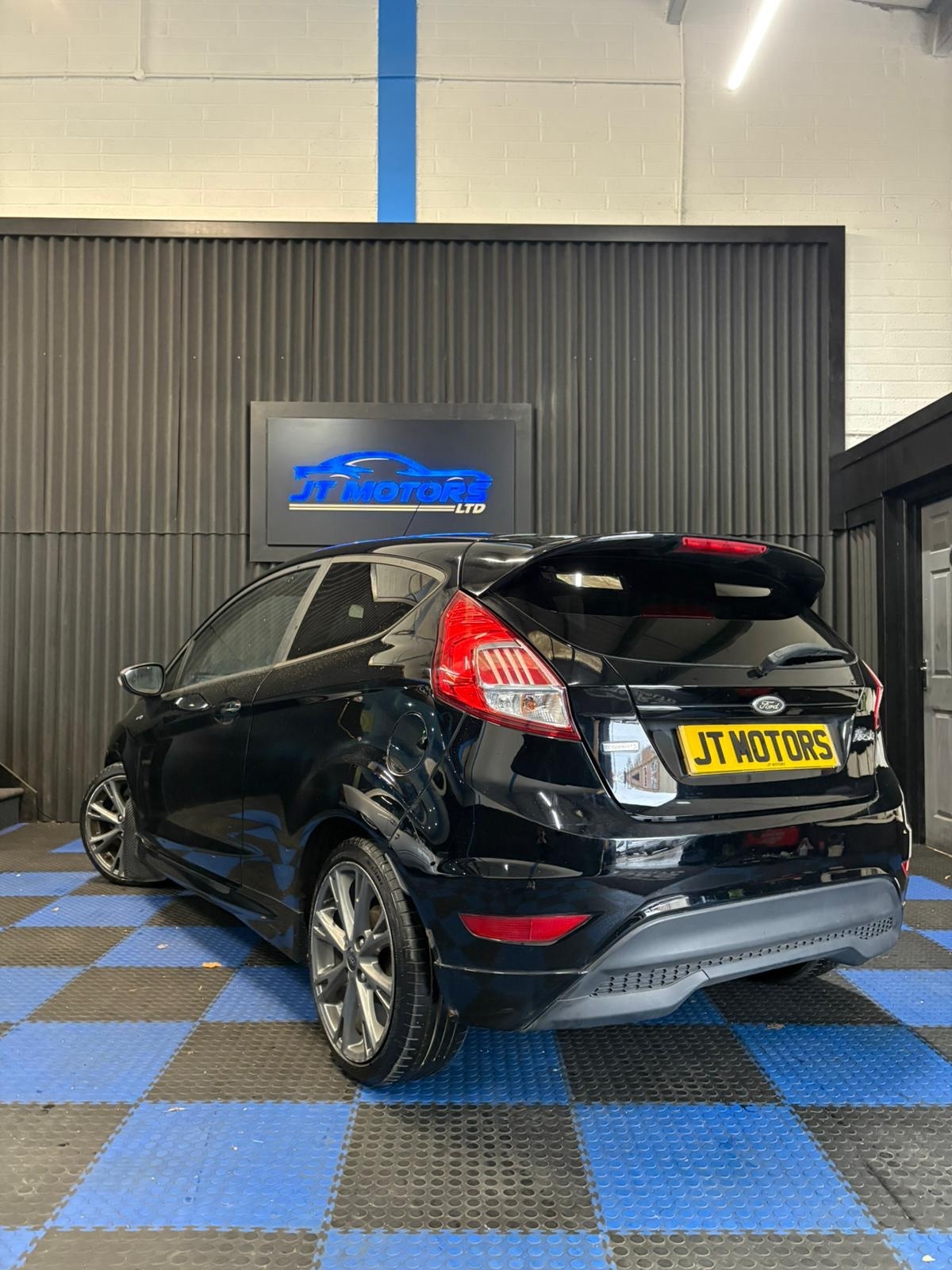 Used Ford Fiesta 2017 for sale - 76426326: Photo 6