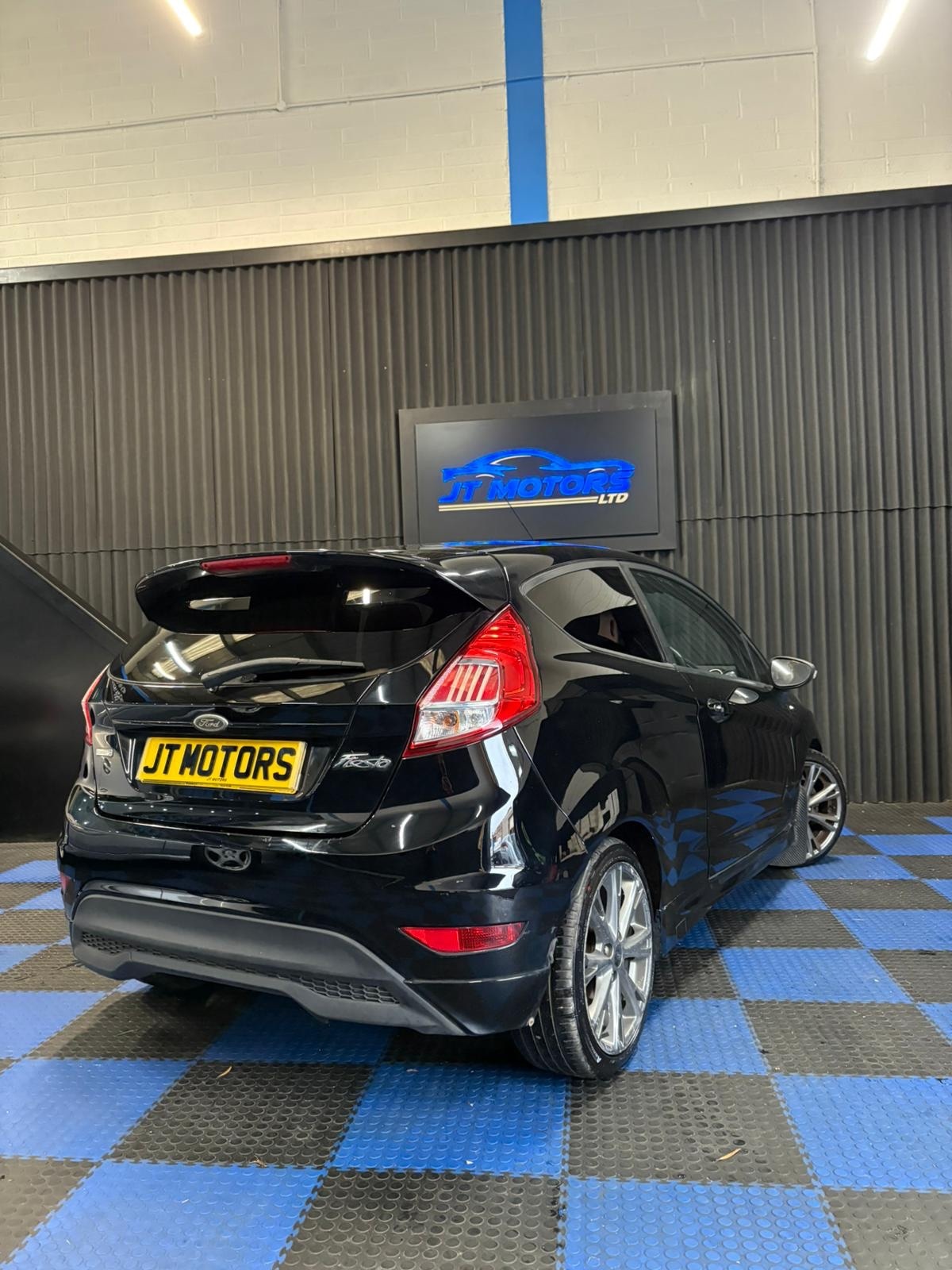 Used Ford Fiesta 2017 for sale - 76426326: Photo 8