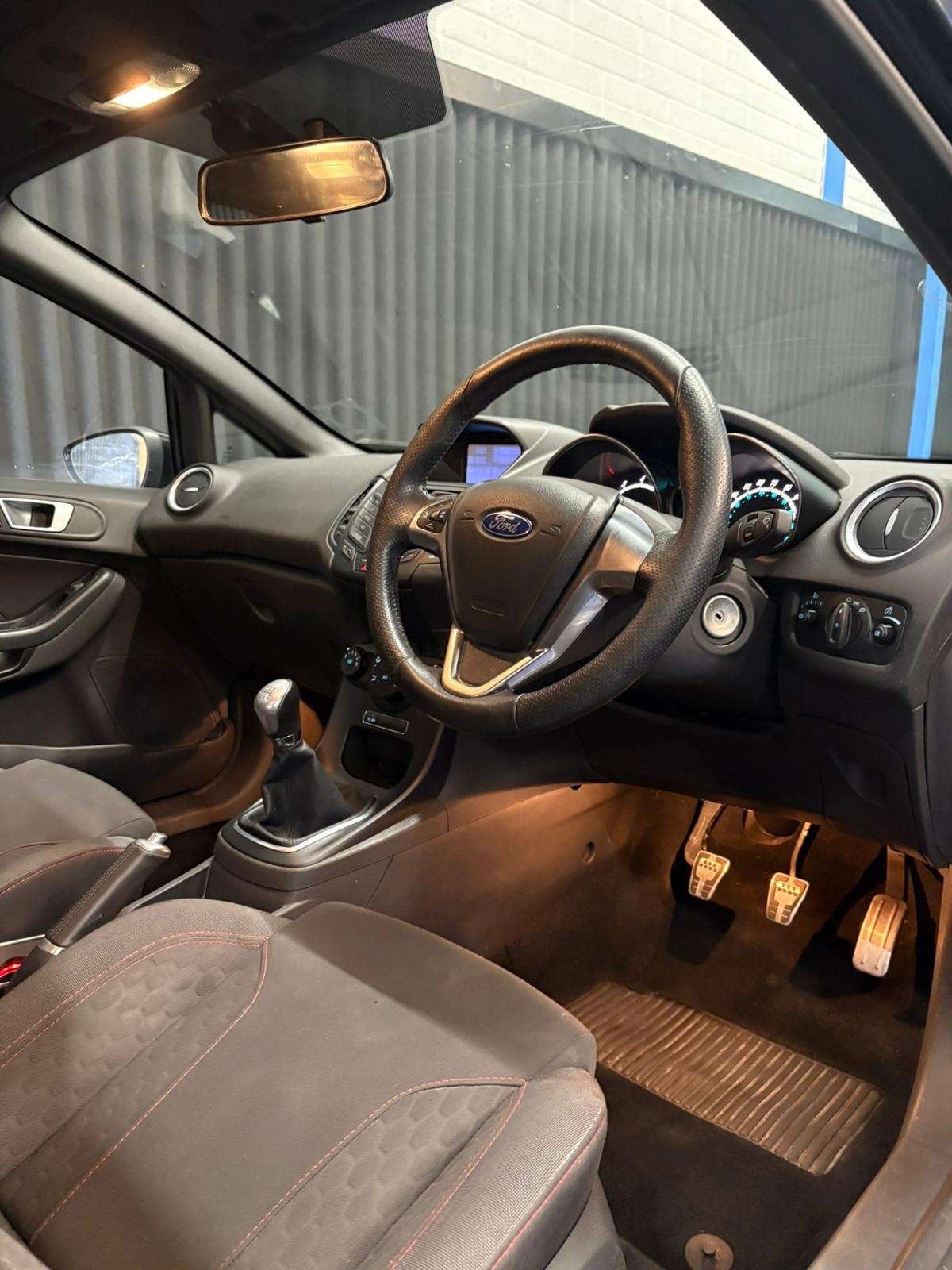 Used Ford Fiesta 2017 for sale - 76426326: Photo 9