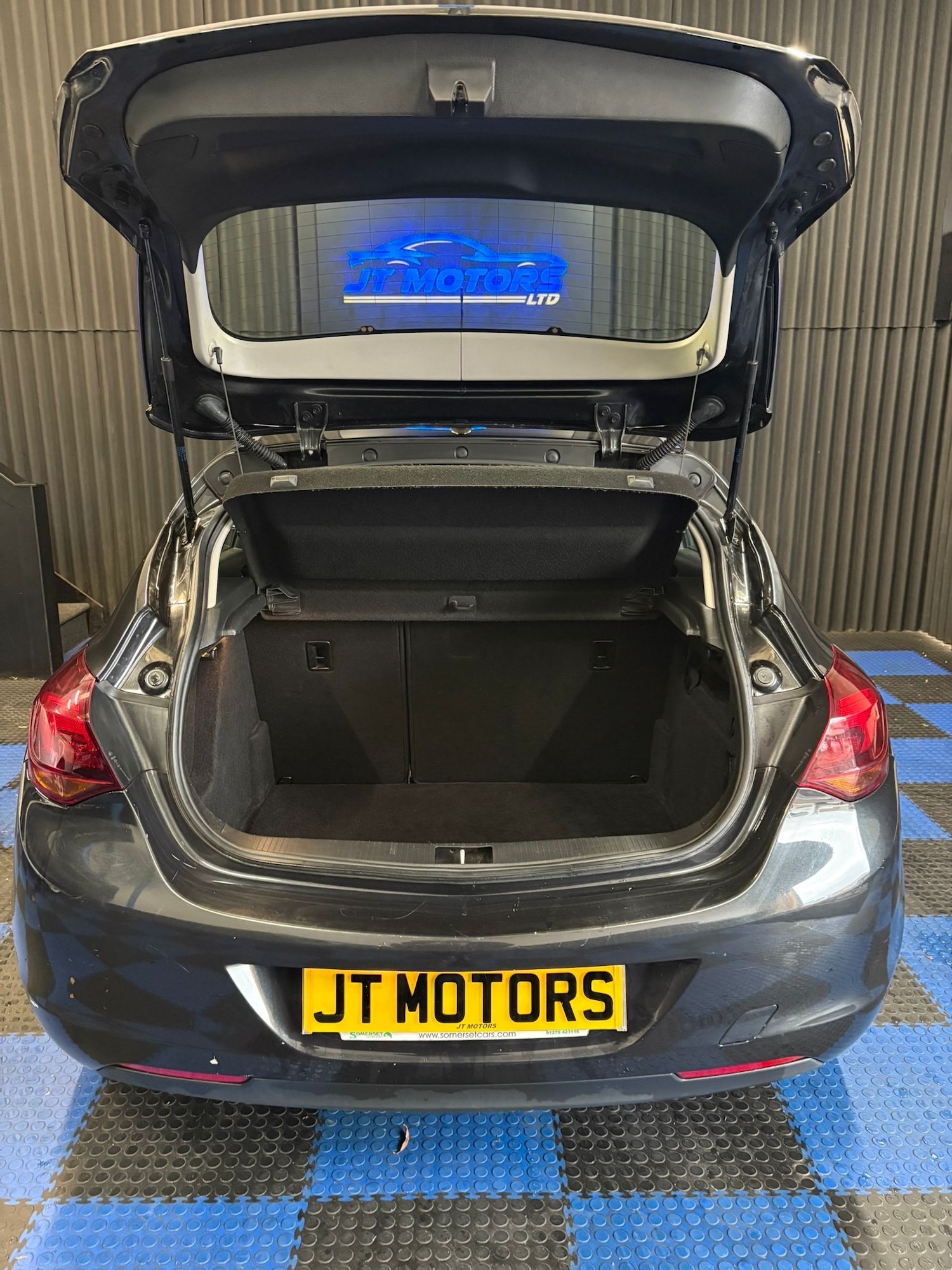 Used Vauxhall Astra 2012 for sale - 76559590: Photo 19