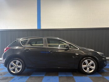 Used Vauxhall Astra 2012 for sale - 76559590: Photo