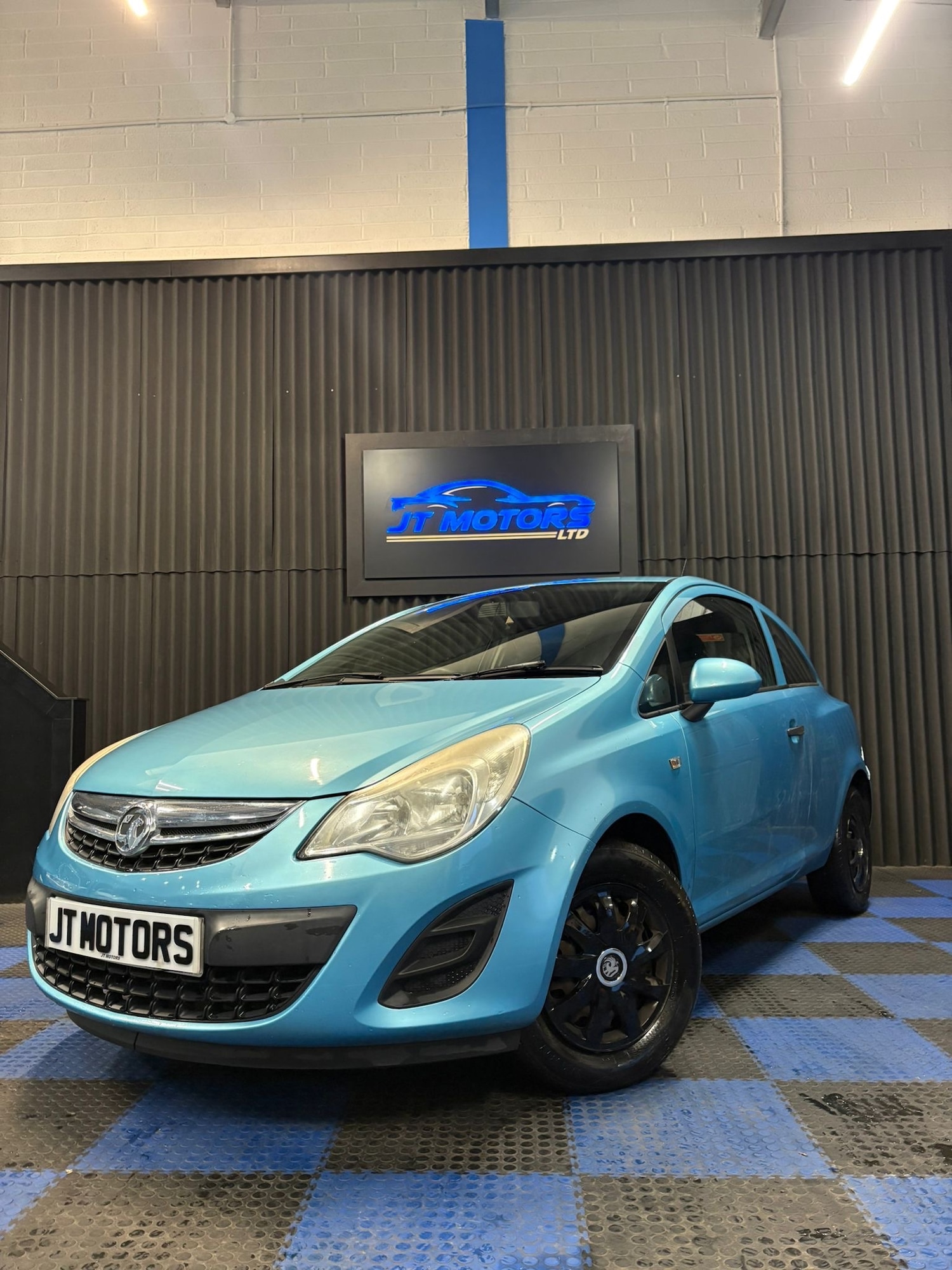 Used Vauxhall Corsa 2012 for sale - 77548672: Photo 3