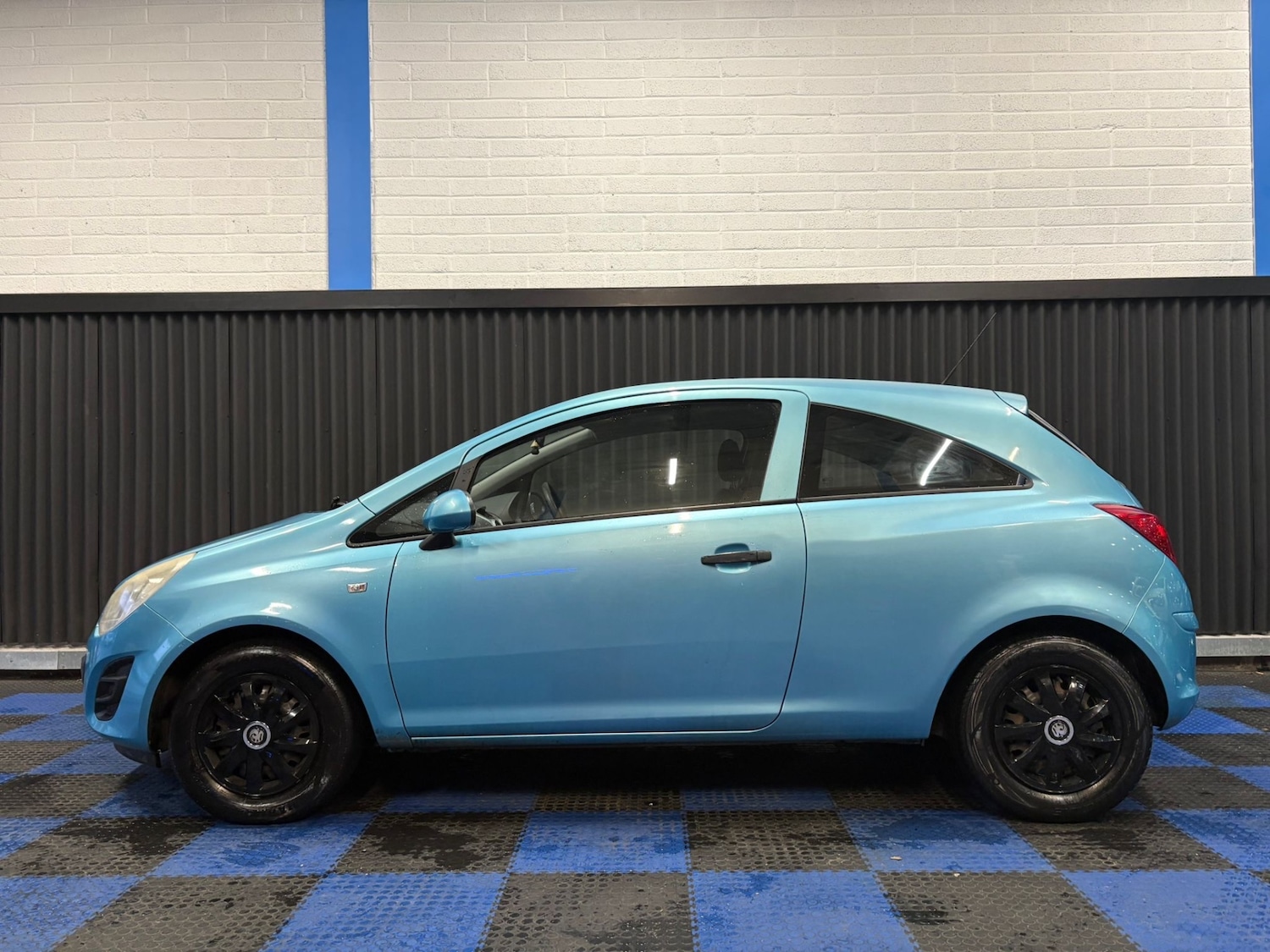 Used Vauxhall Corsa 2012 for sale - 77548672: Photo 4