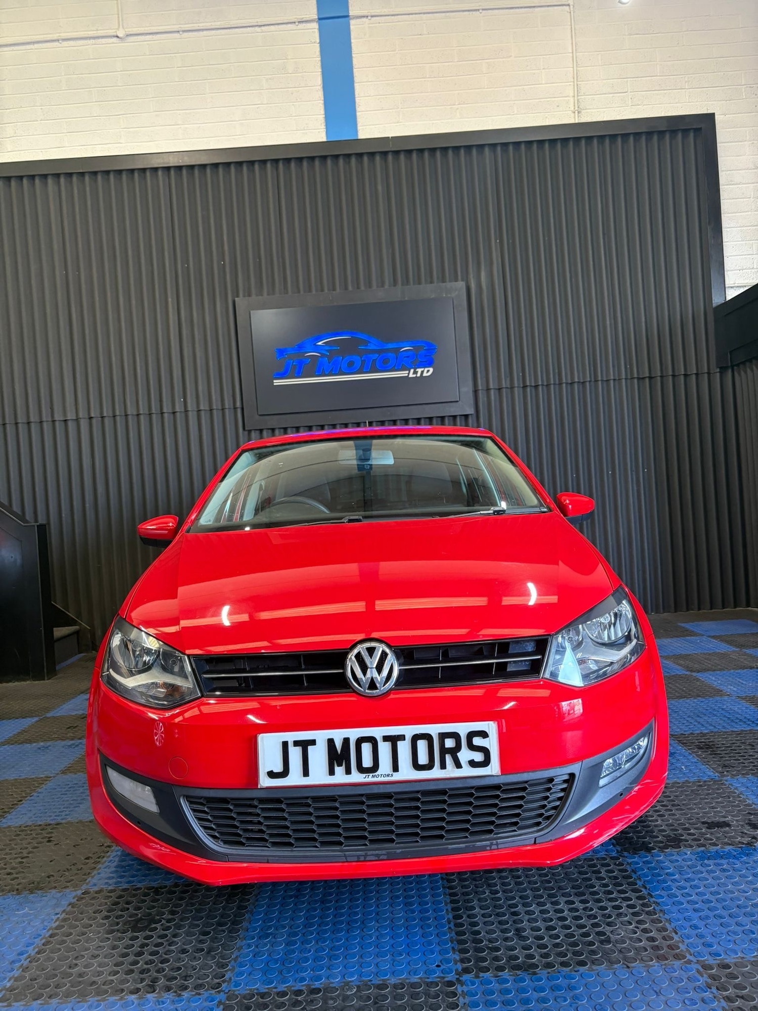 Used Volkswagen Polo 2012 for sale - 78167839: Photo 2